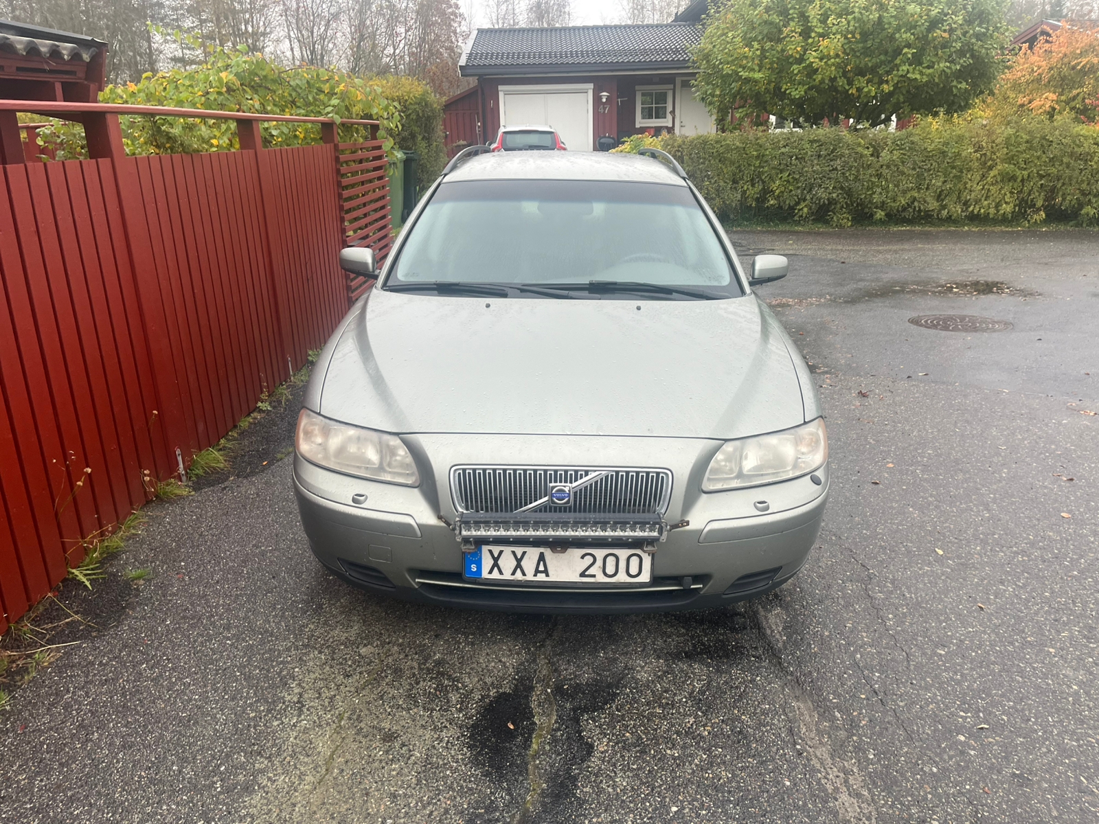 Volvo V70 2.4 Manuell 2006, bild 2/3