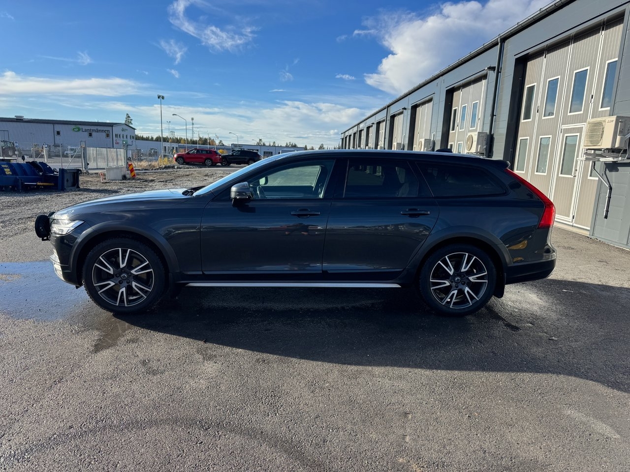 Volvo V90 Cross Country 2020, photo 2/10