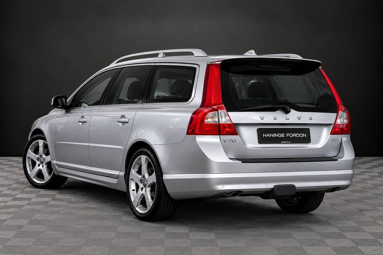 Volvo V70 2009, kuva 6/10