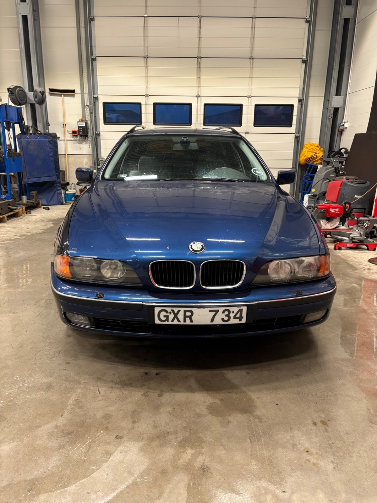 BMW 520
