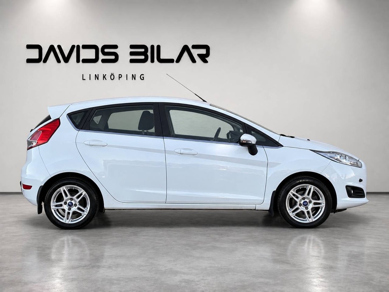 Ford Fiesta 2015, bild 6/10