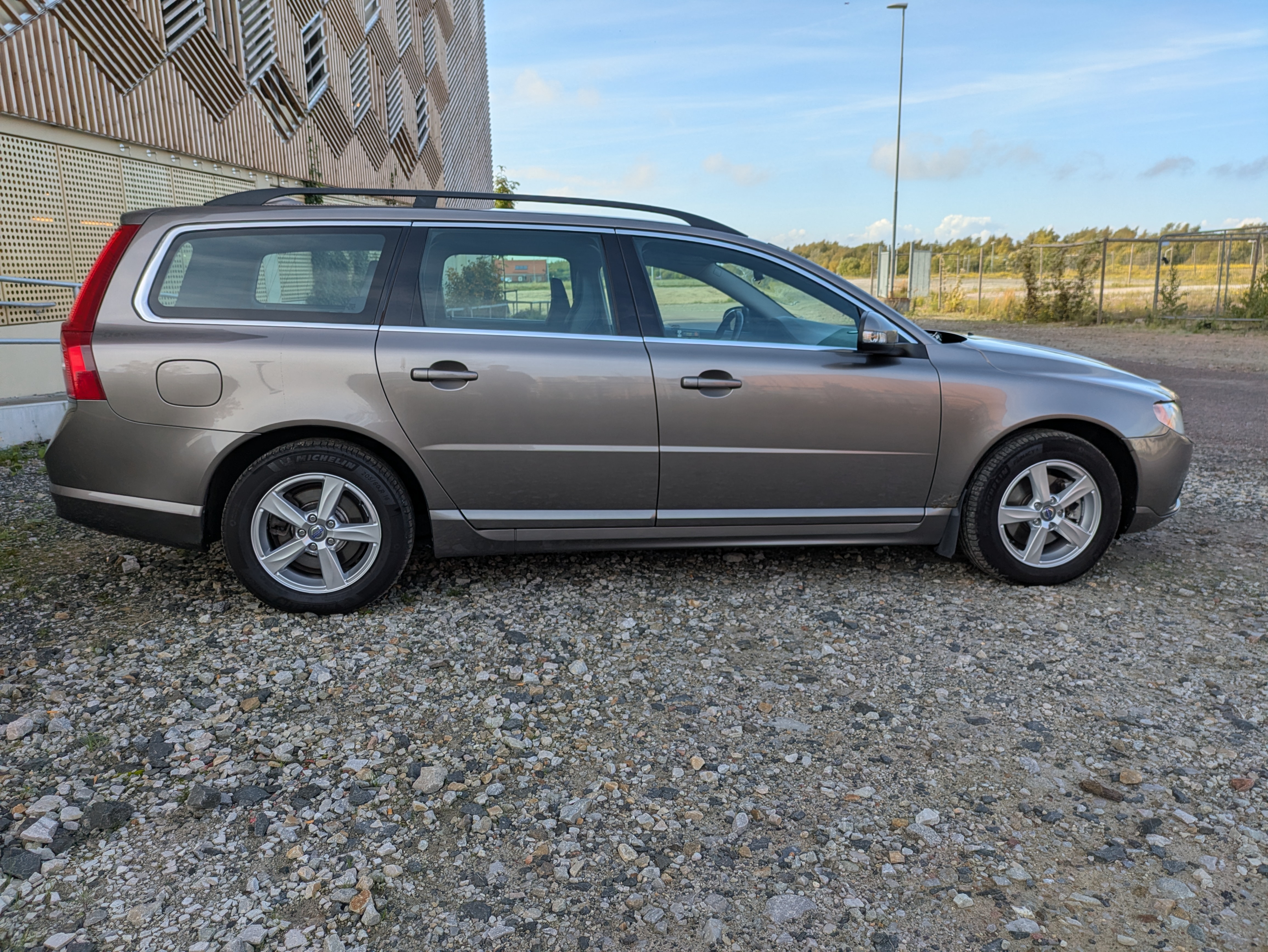 Volvo V70 2.4D Geartronic 2010, bild 6/10