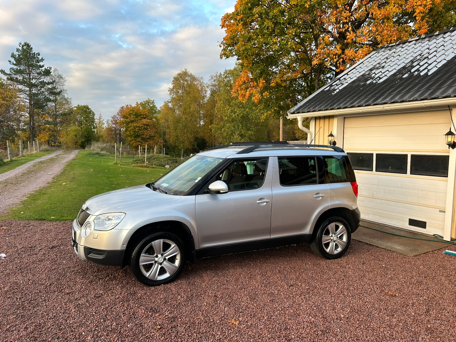 Skoda Yeti 2.0 TDI 4x4 Manuell 2011, bild 3/10