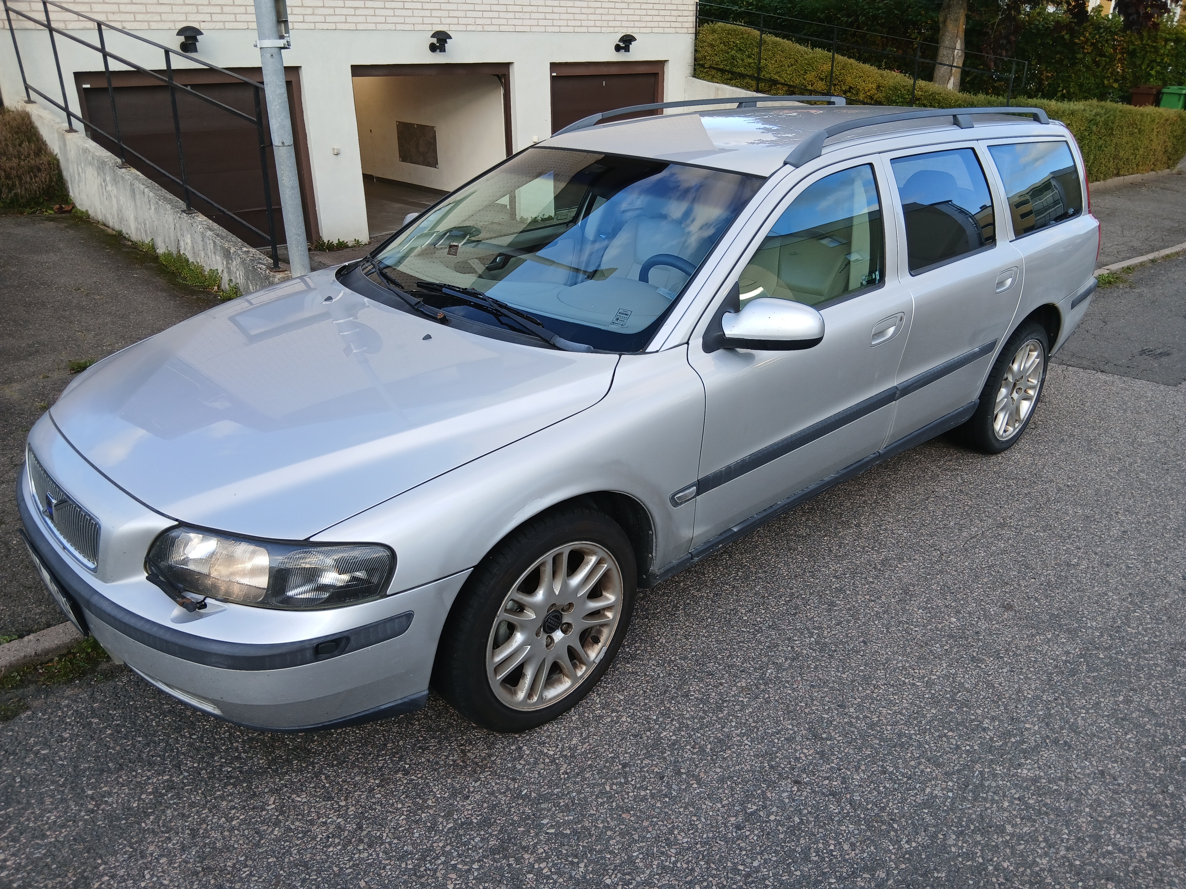 Volvo V70 2.4 Automatisk 2001, kuva 7/8