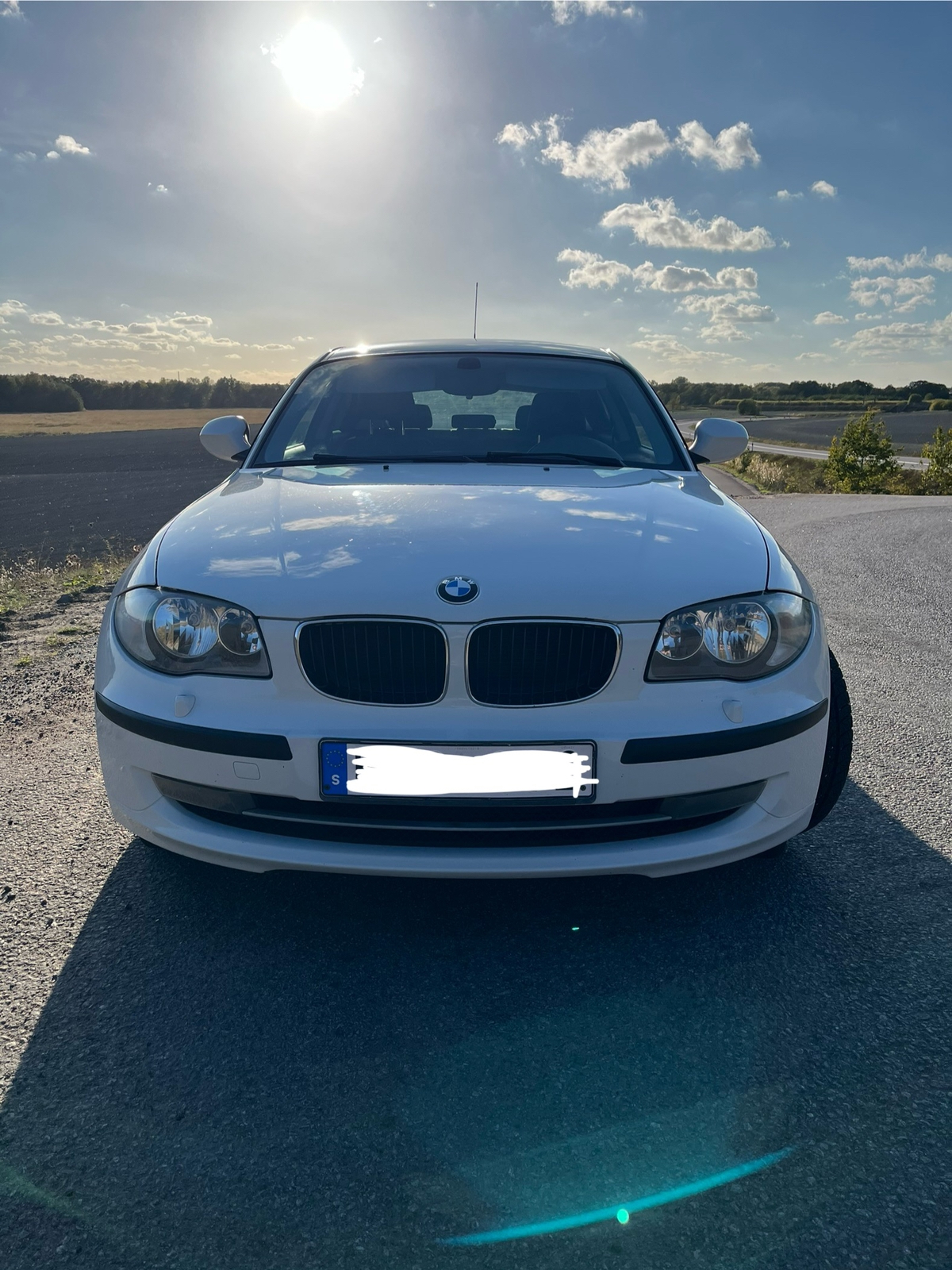 BMW 118 d 3-dörrars Manuell 2009, photo 2/9