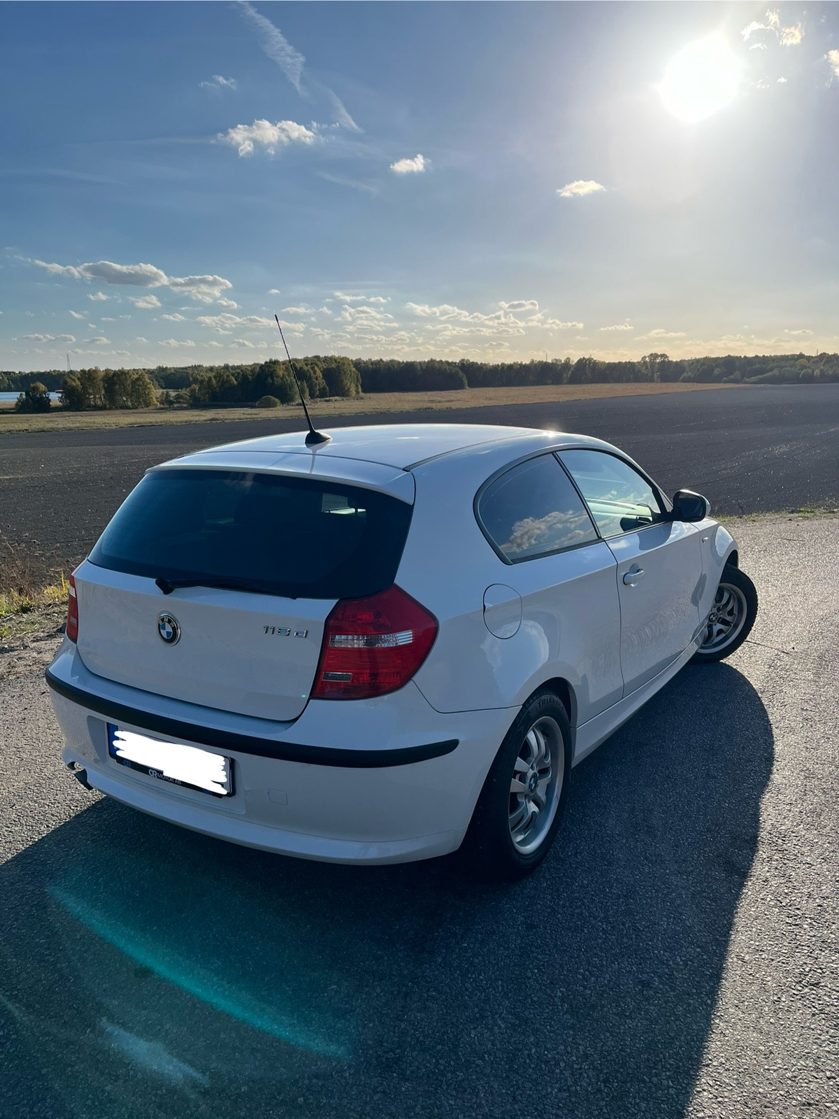 BMW 118 d 3-dörrars Manuell 2009, photo 4/9