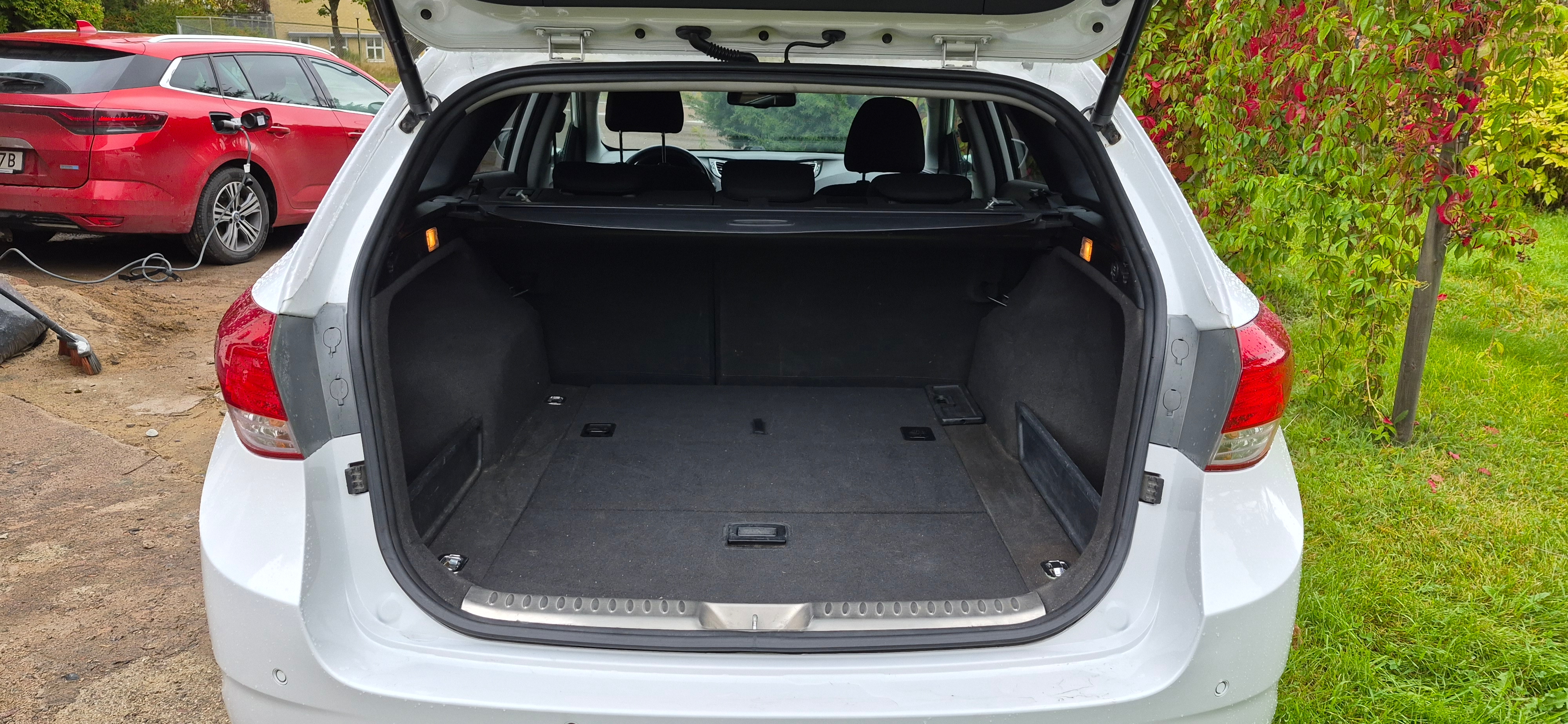 Hyundai i40 cw 1.7 CRDi Manuell 2013, bild 4/10