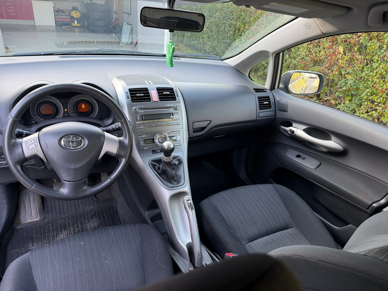 Toyota Auris 2007, kuva 5/6
