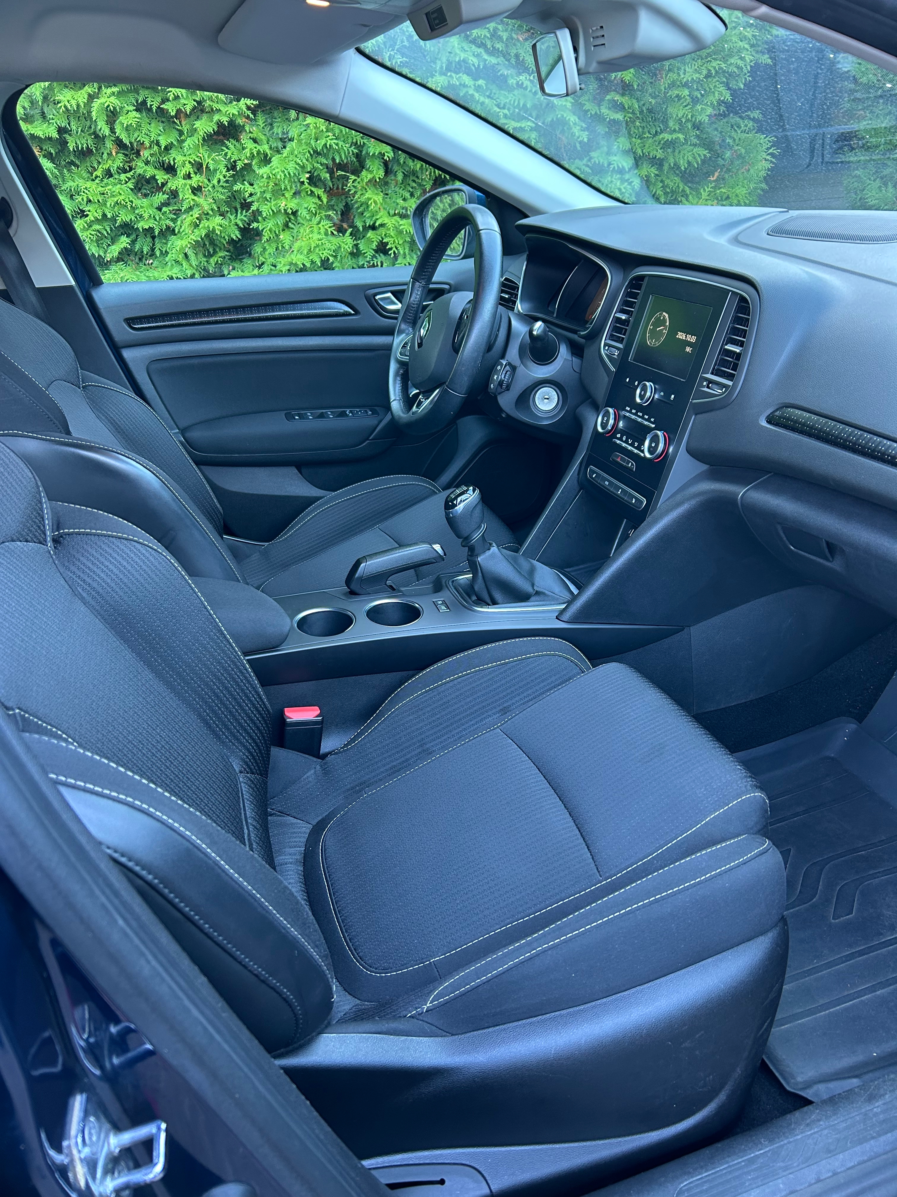 Renault Megane IV 1.5 dCi Manuell 2016, photo 6/6