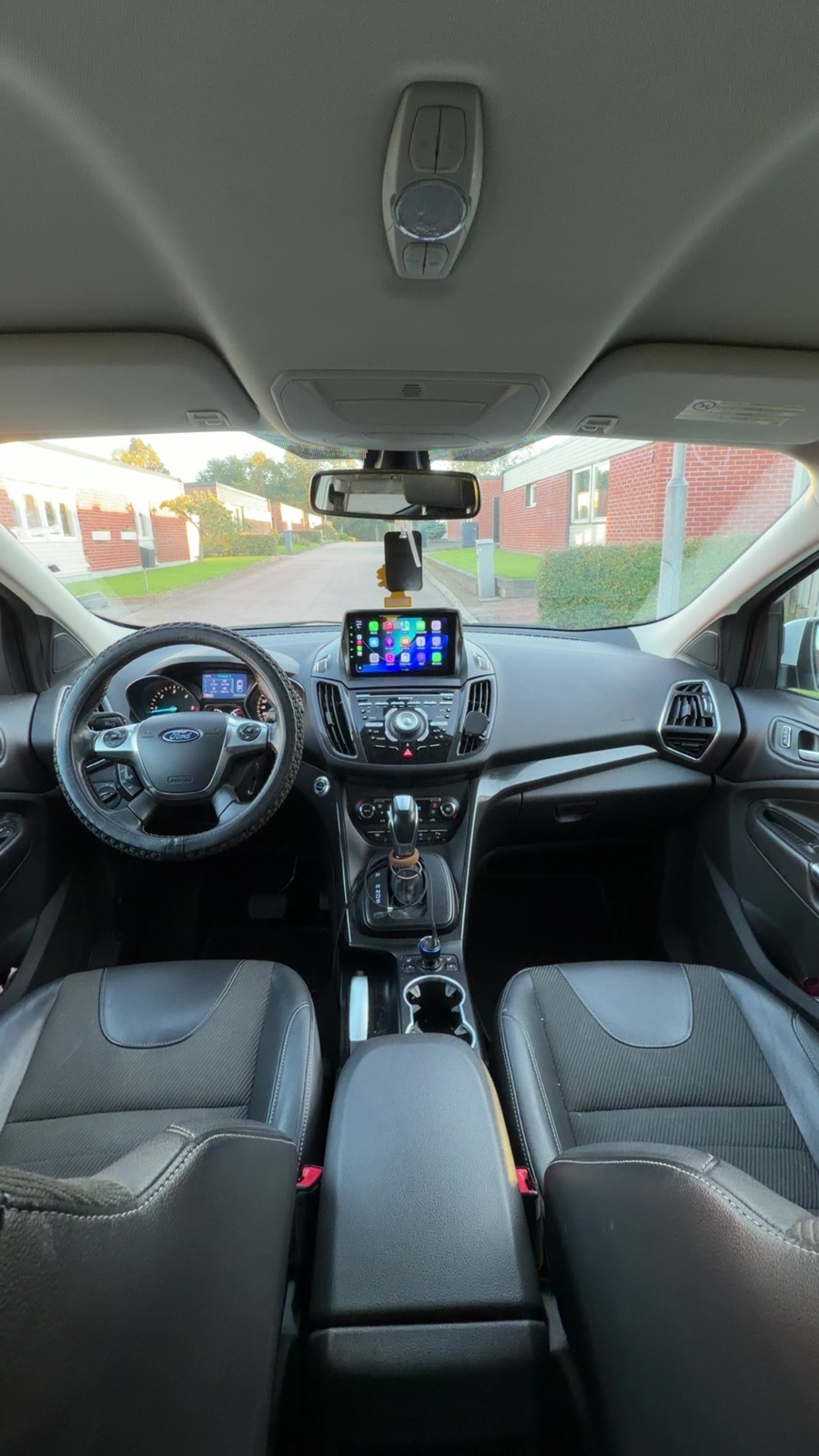 Ford Kuga 2.0 TDCi AWD Powershift 2014, bild 3/6