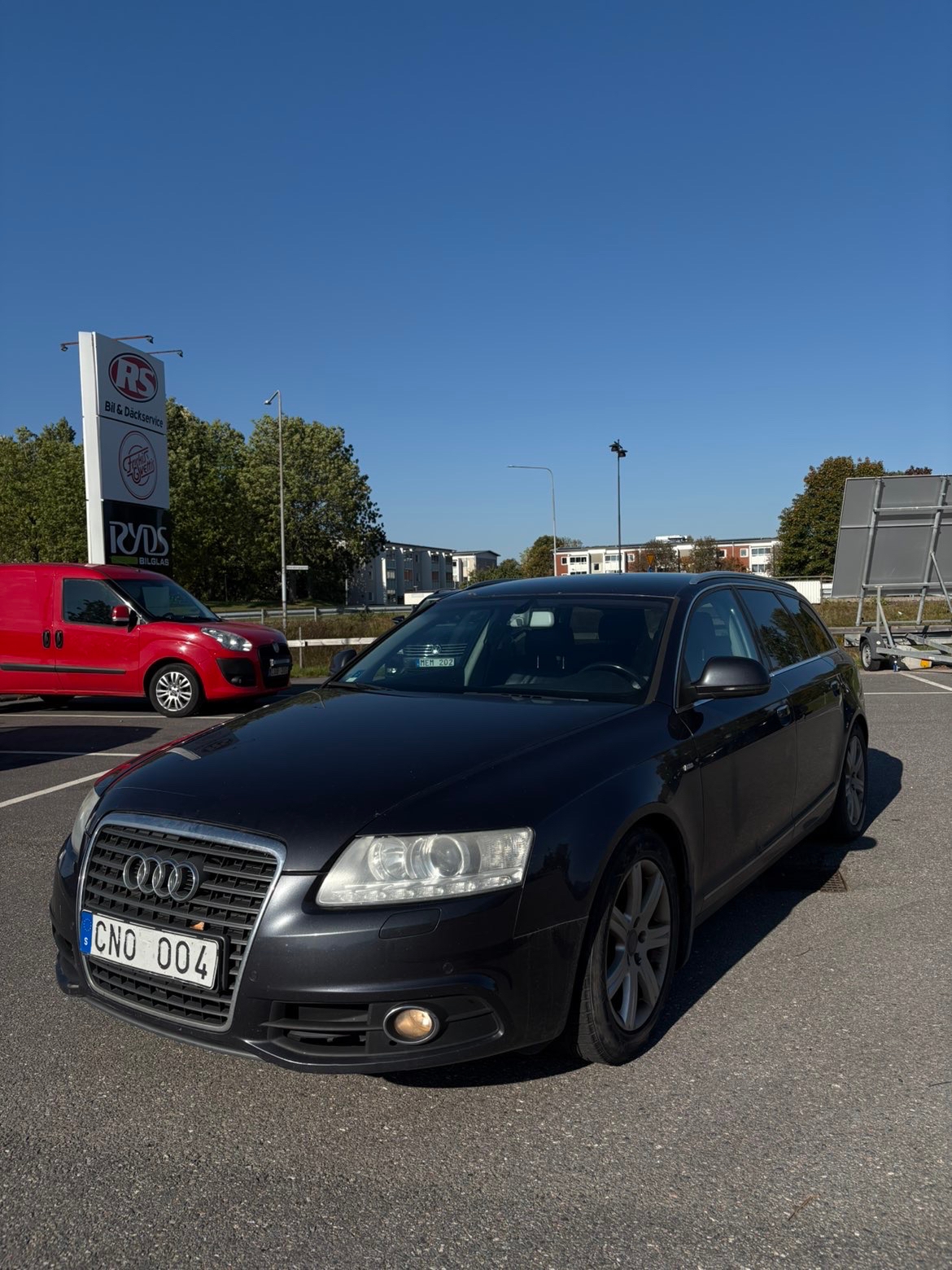 Audi A6 Avant 2.8 FSI Manuell 2010, bild 2/6