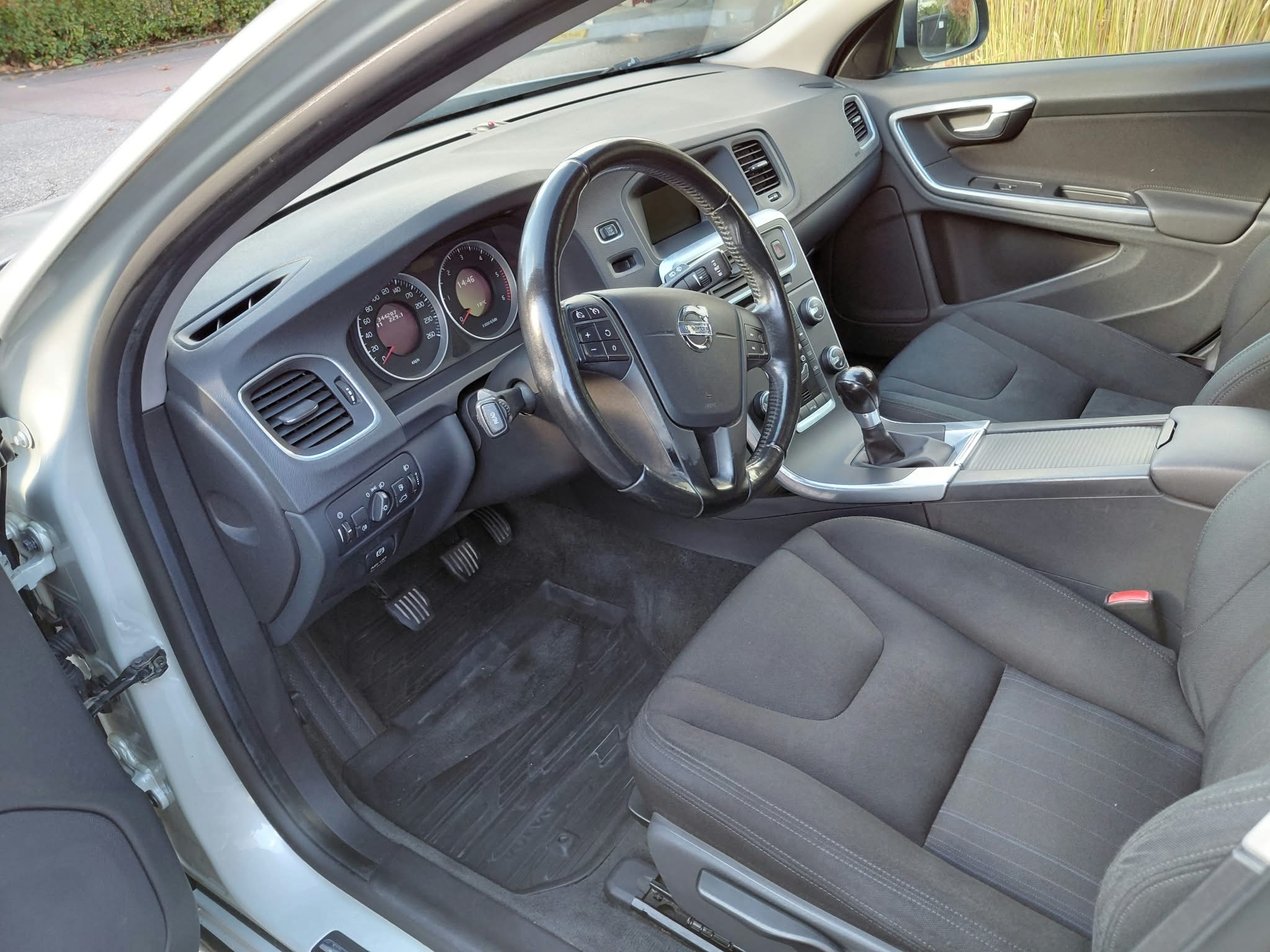 Volvo V60 DRIVe Manuell 2011, kuva 5/6