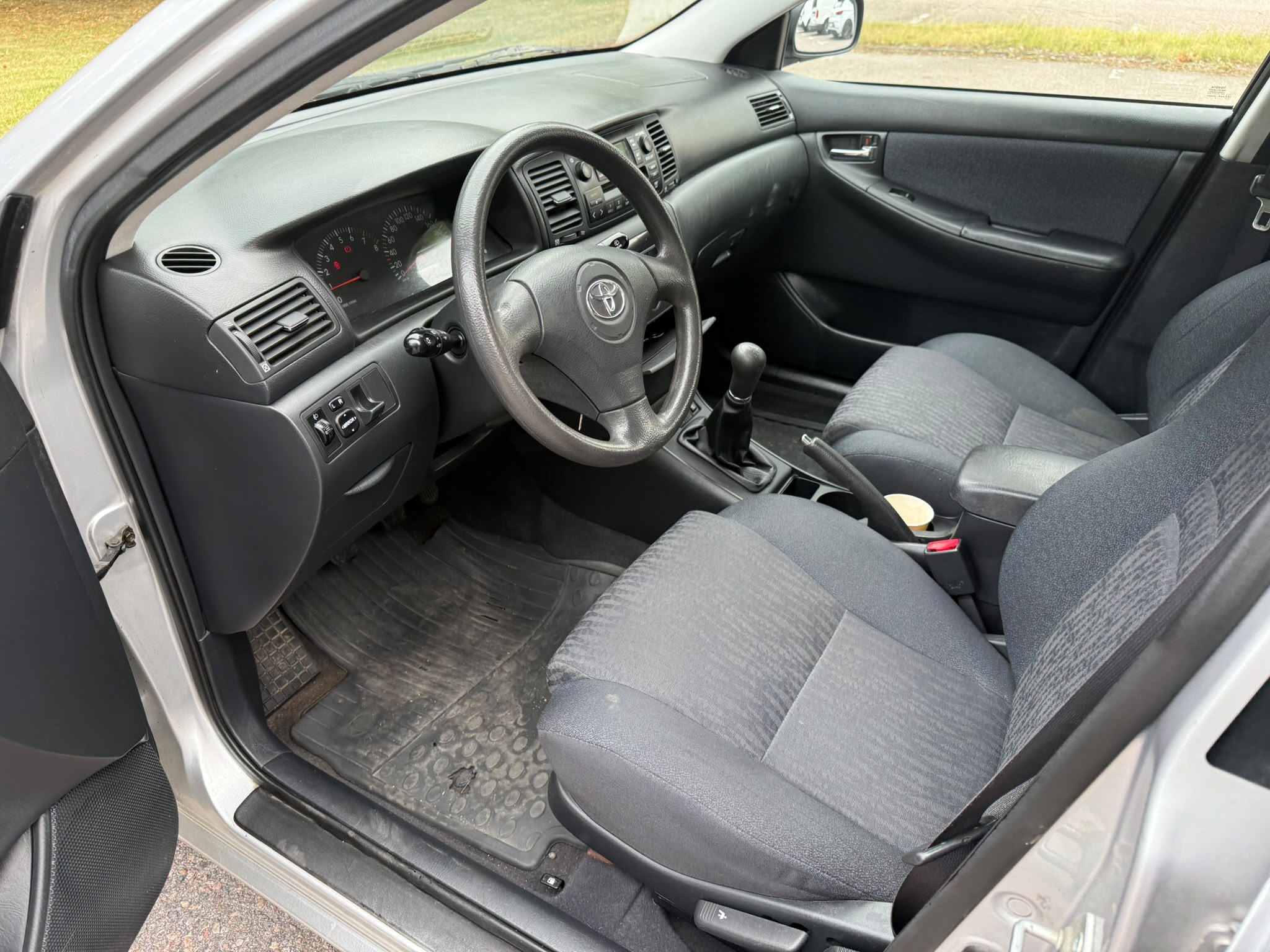 Toyota Corolla Kombi 1.6 VVT-i Manuell 2003, photo 7/7