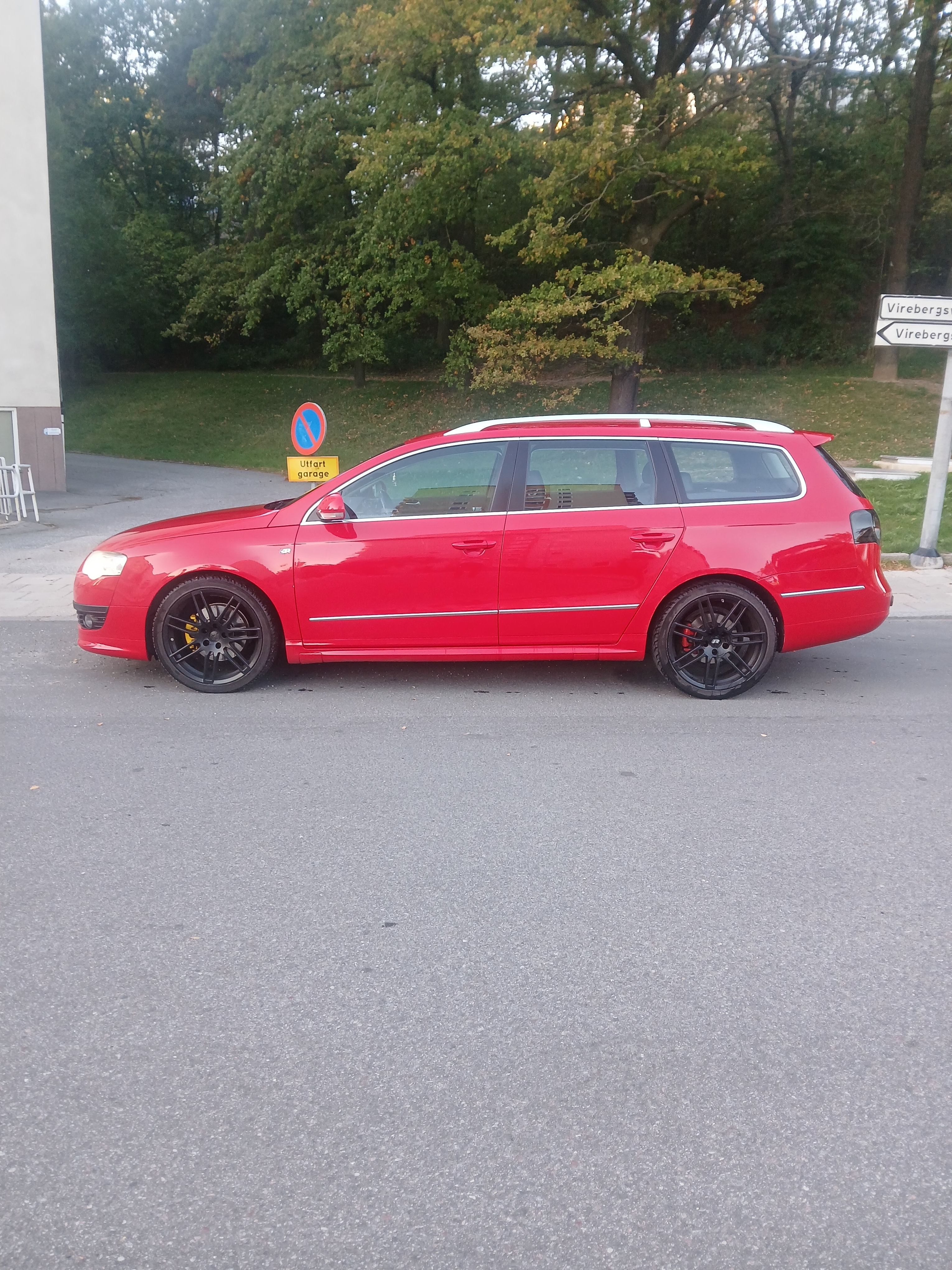 Volkswagen Passat 2010, bild 2/10