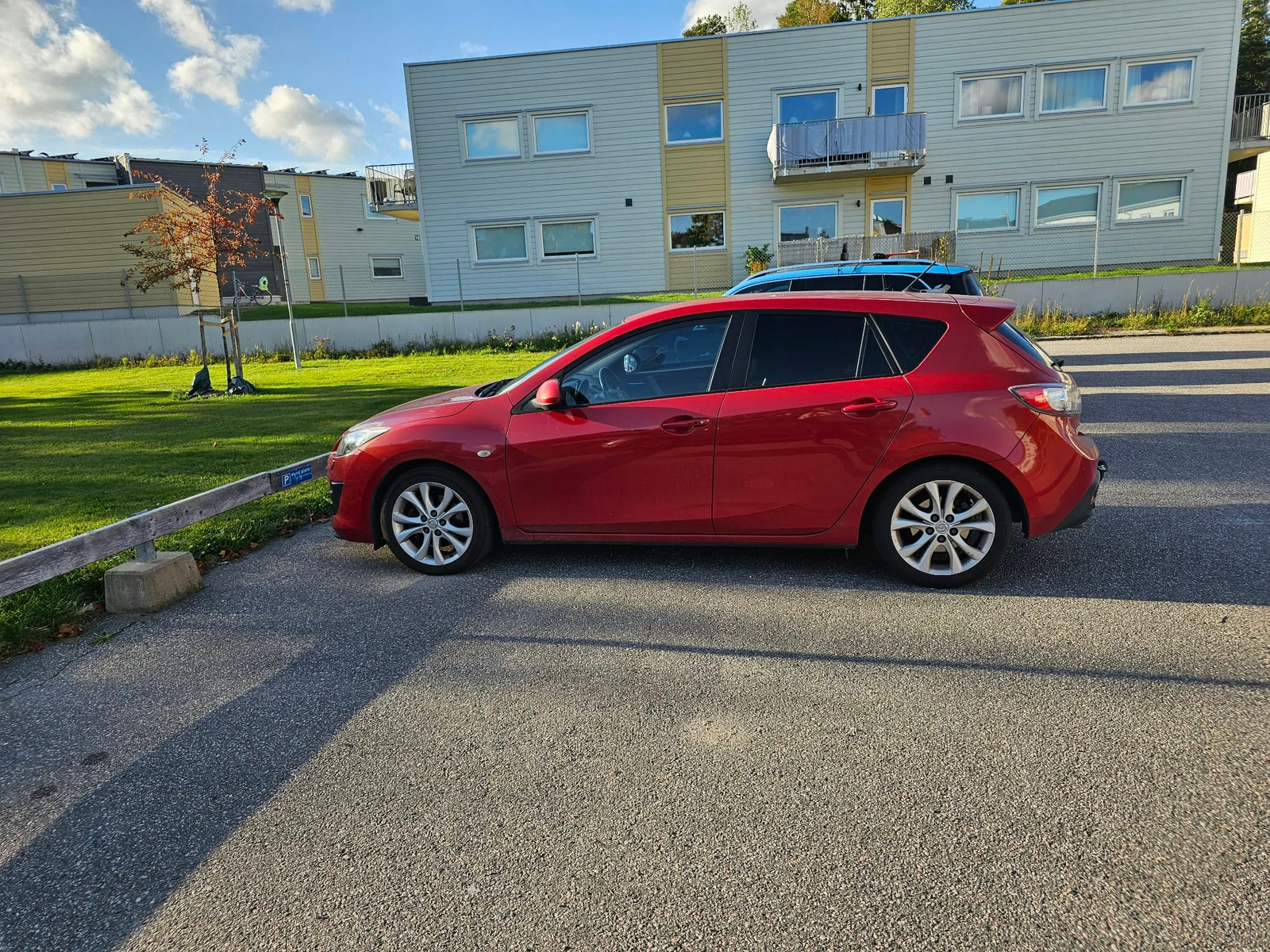 Mazda 3 Sport 2.2 MZR-CD Manuell 2010, kuva 2/5