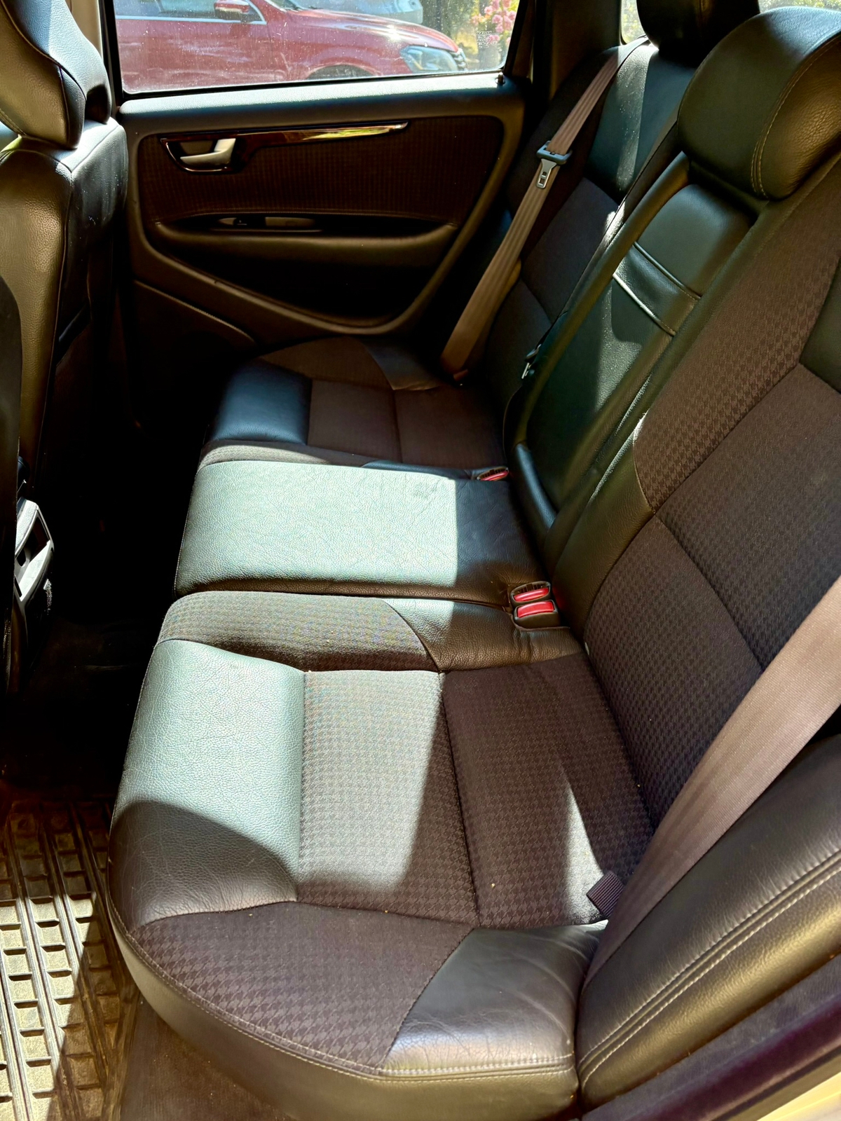 Volvo V70 2.4 Manuell 2004, photo 5/5