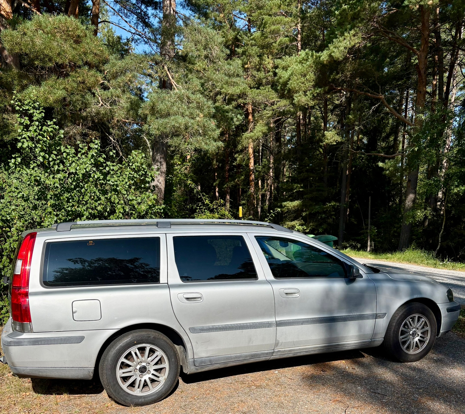 Volvo V70 2.4 Manuell 2004, photo 2/5