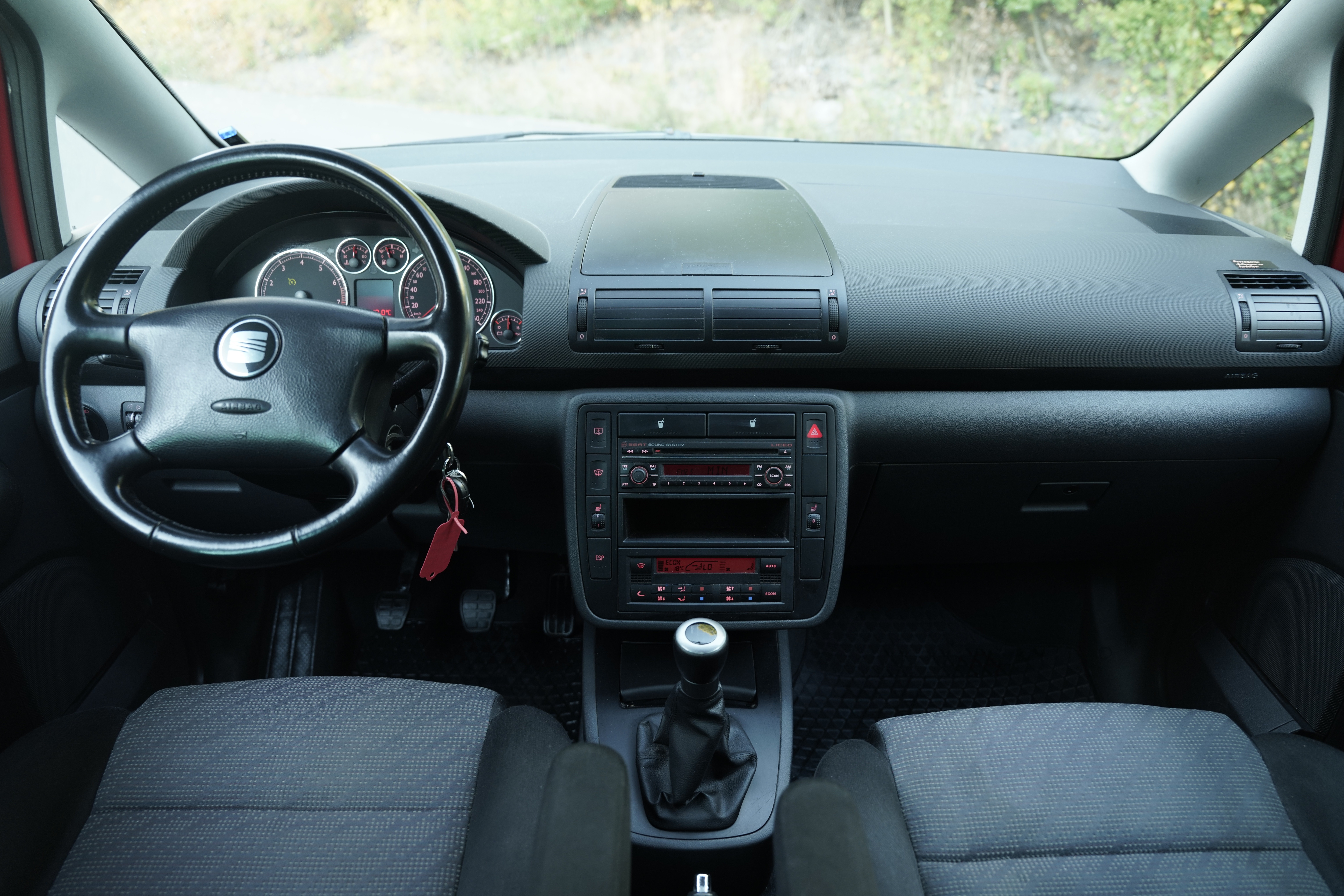 Seat Alhambra 7-Seater 1.8 T 20v Manuell 2005, bild 6/10