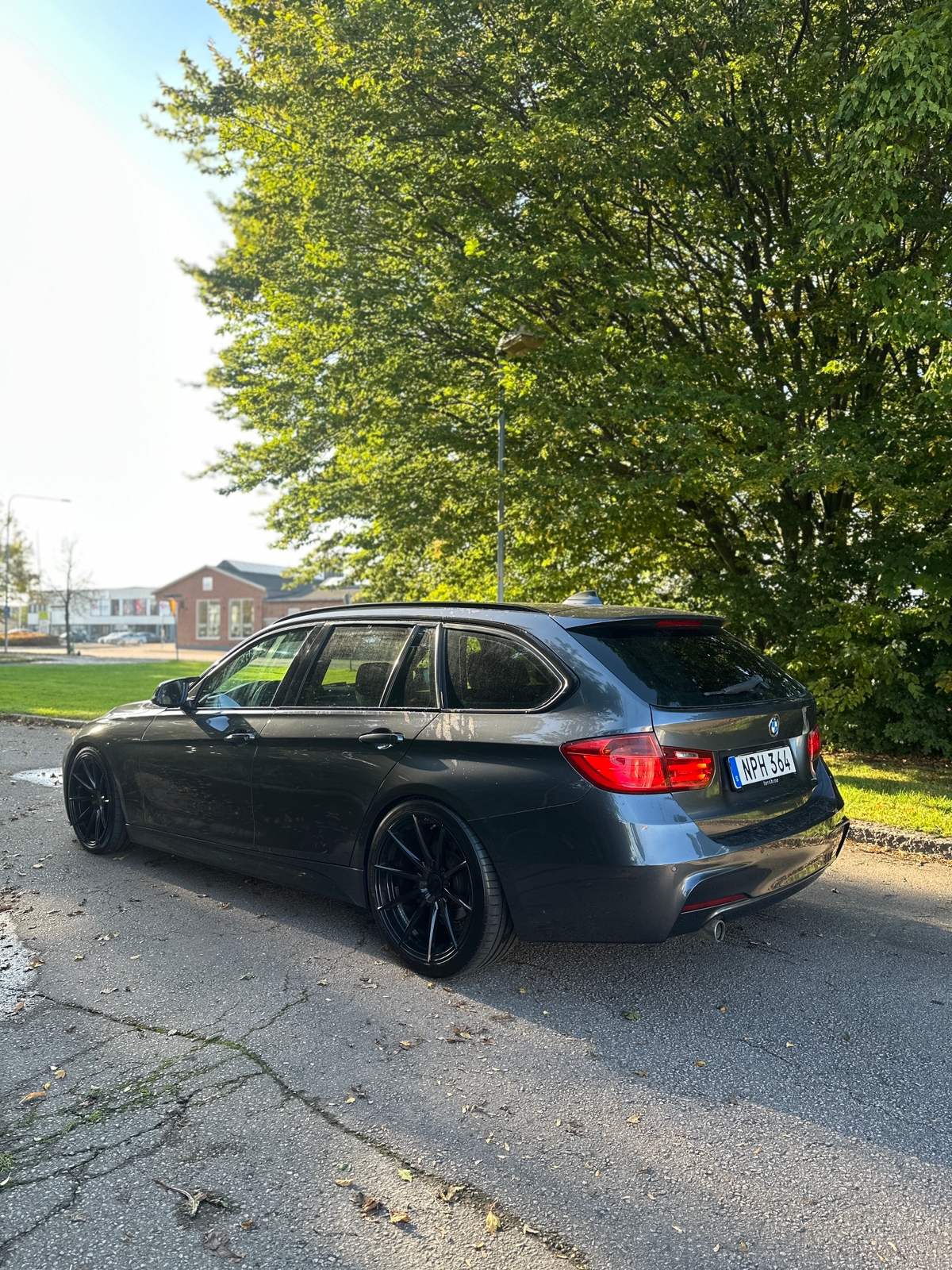 BMW 320 d Touring Steptronic 2013, bild 2/6