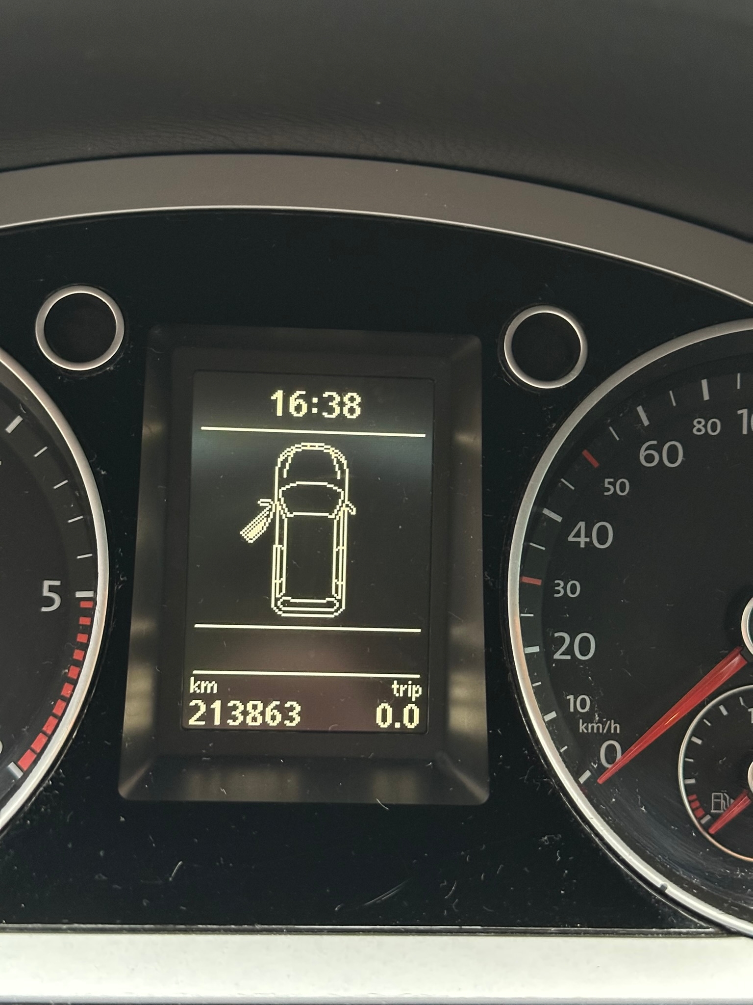 Volkswagen Passat 2010, kuva 6/9