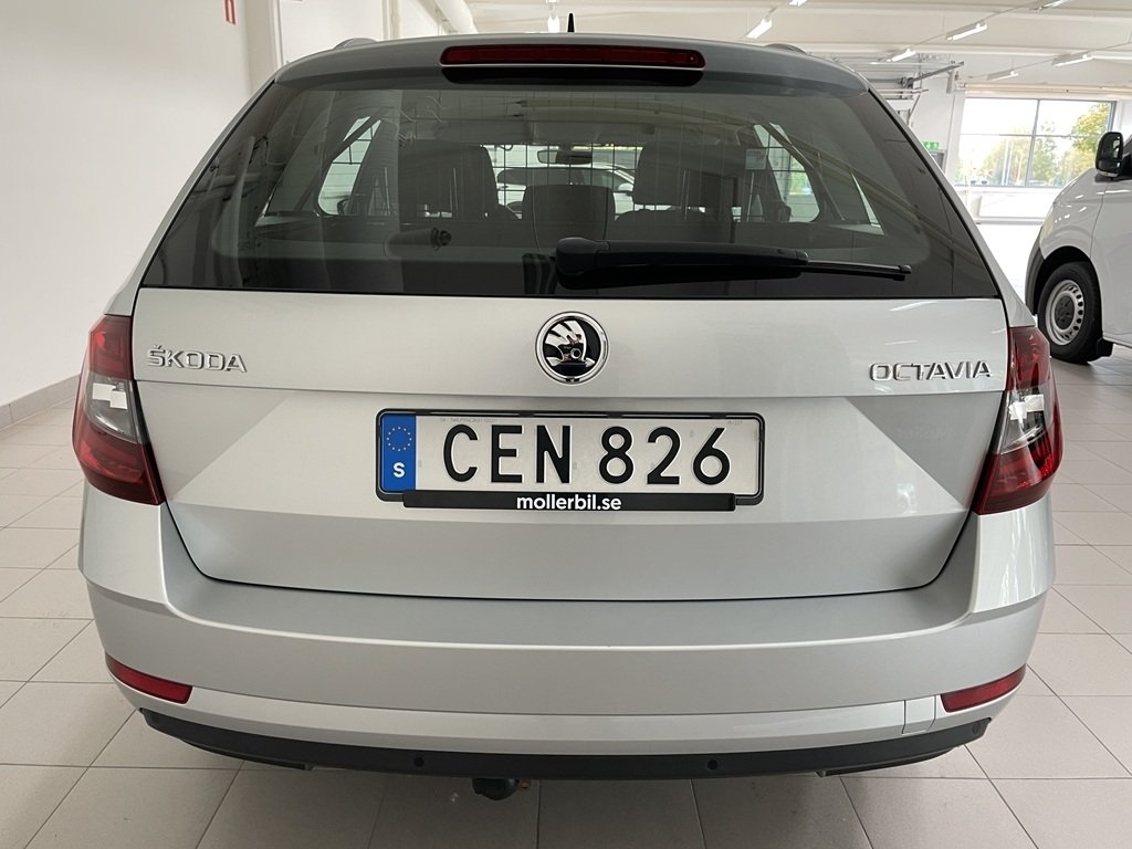 Skoda Octavia Combi Ambition TSI 115Hk 2019, bild 6/10