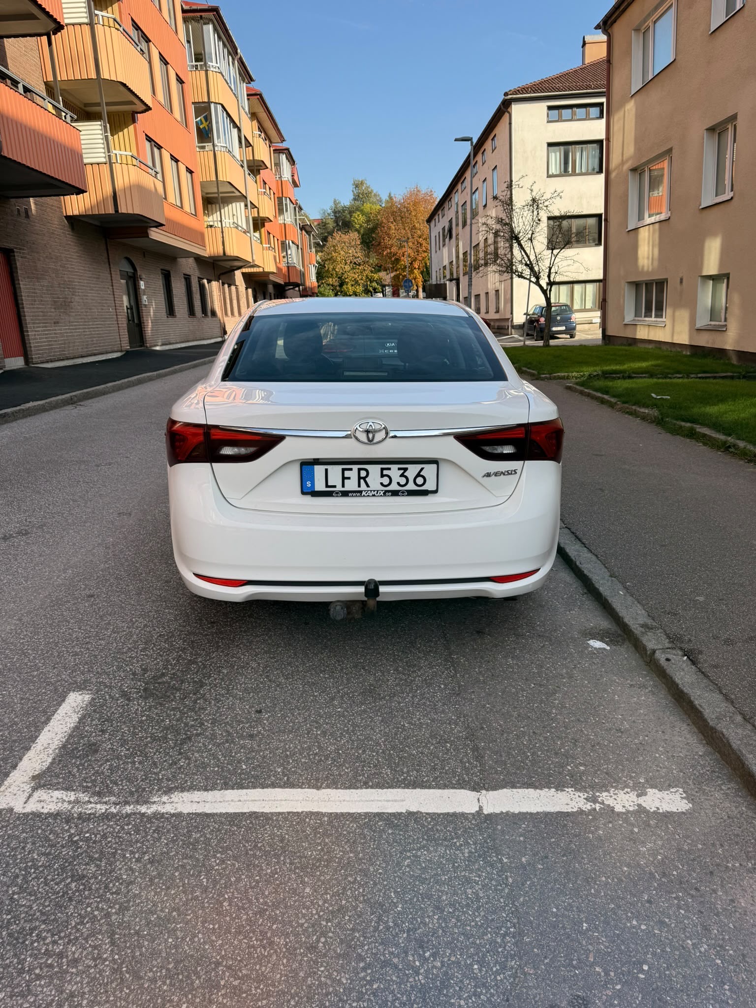 Toyota Avensis 2017, bild 2/9
