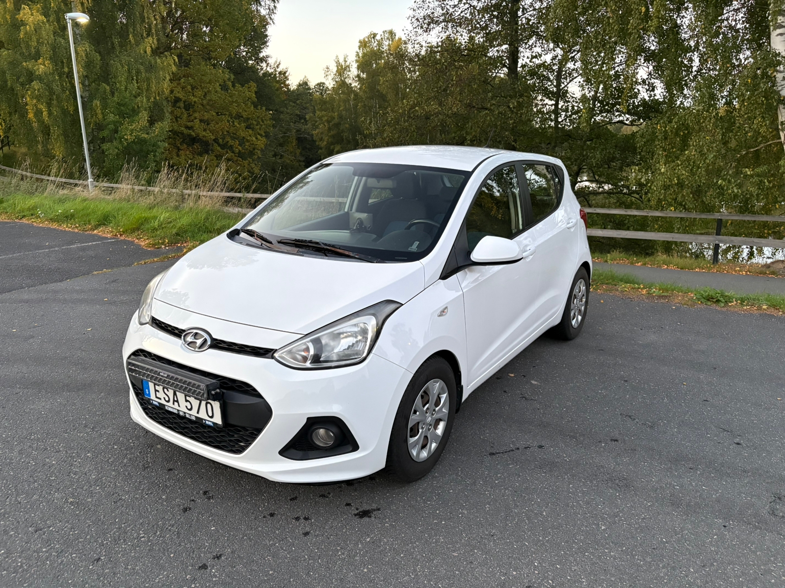 Hyundai i10 1.0 Manuell 2015, bild 2/8