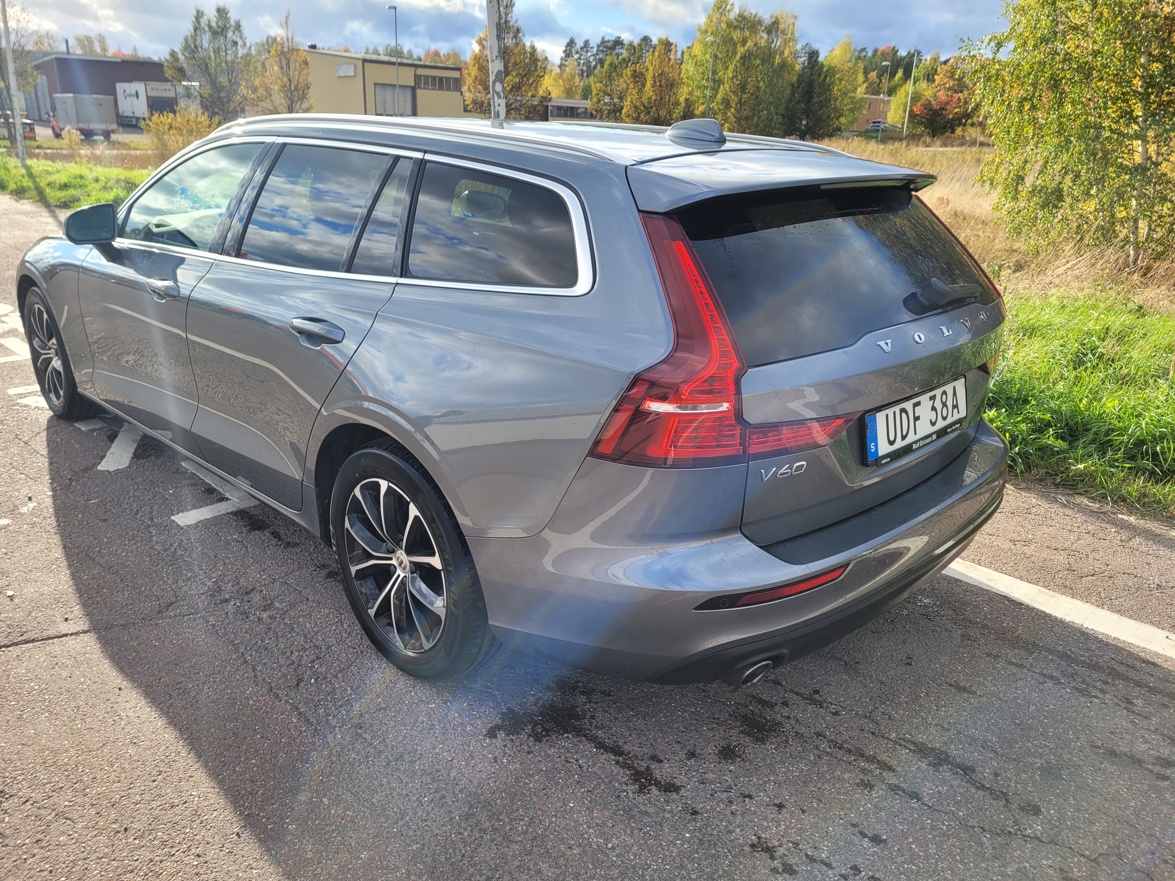 Volvo V60 D4 AWD Geartronic 2021, kuva 5/10