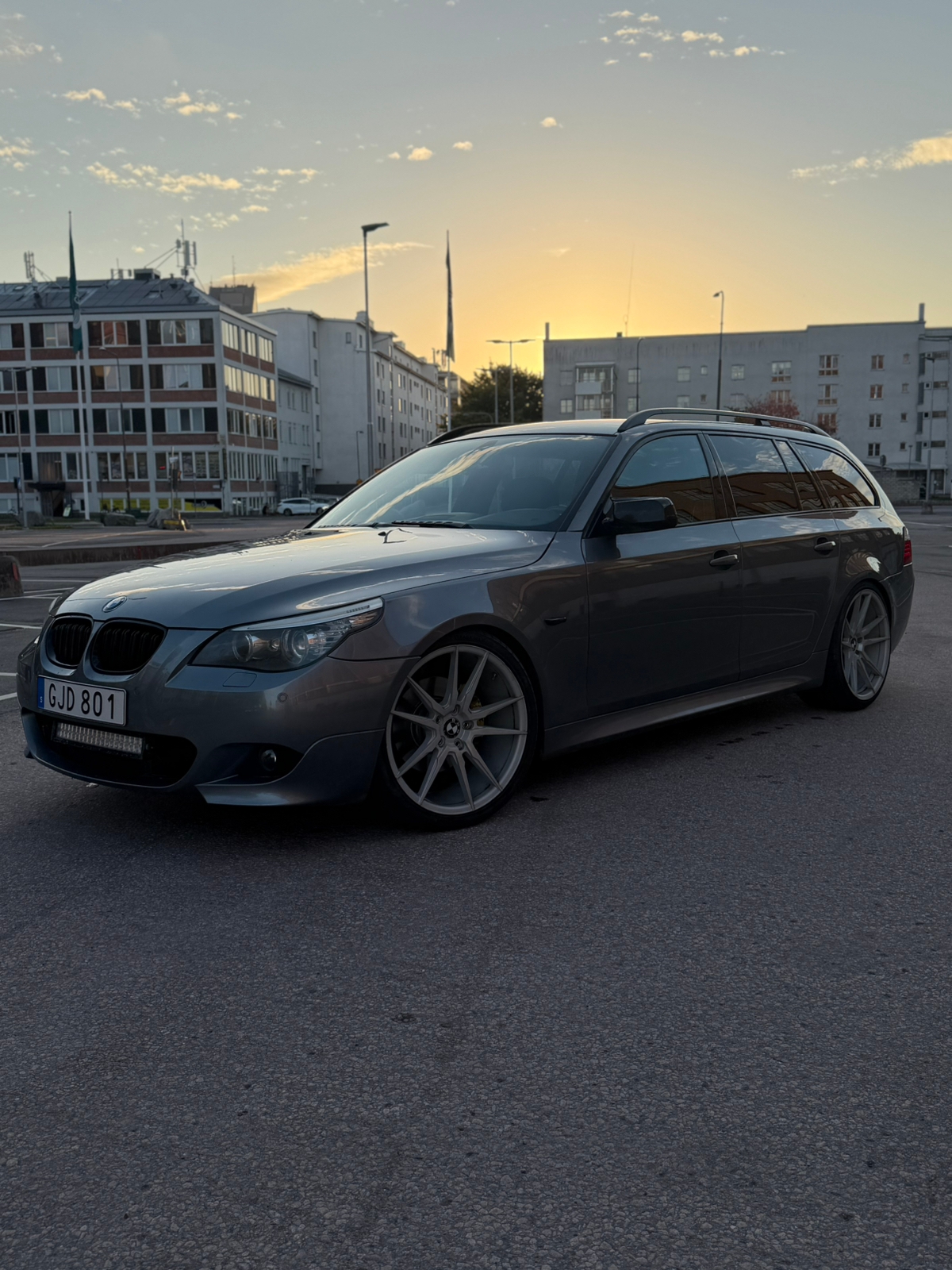 BMW 530
