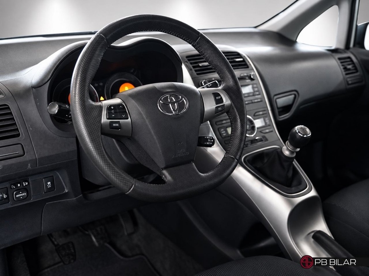 Toyota Auris 2010, bild 7/10