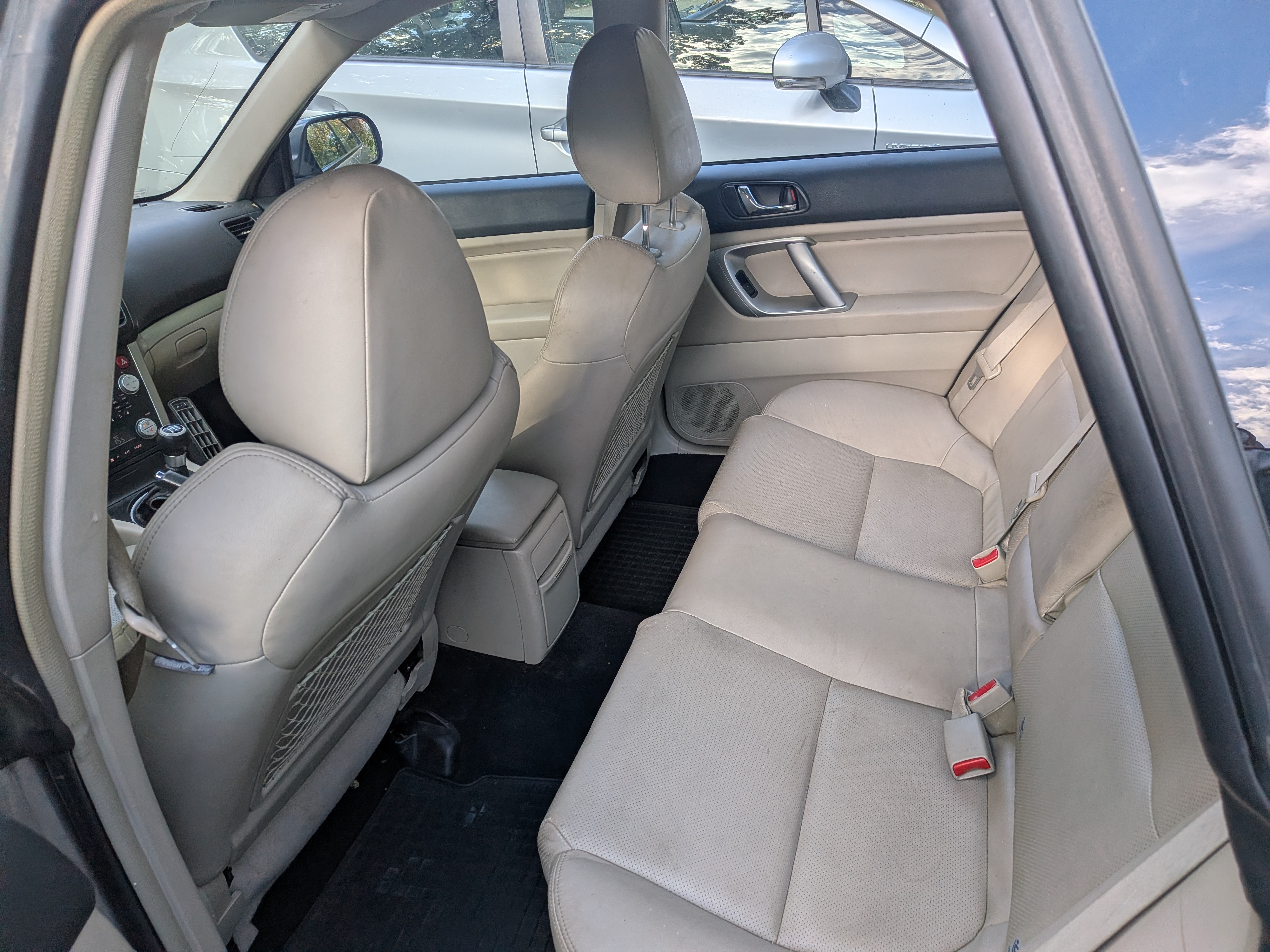Subaru Legacy 2.0 4WD Manuell 2009, bild 6/6