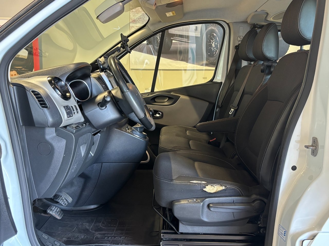 Renault Trafic 2017, photo 6/10