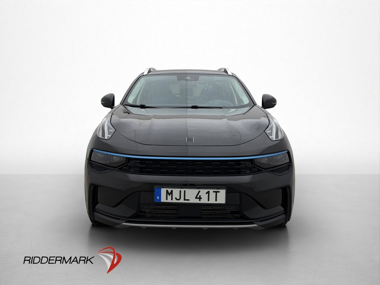 Lynk & Co 01 PHEV 261hk Drag Pano 2021, photo 2/10