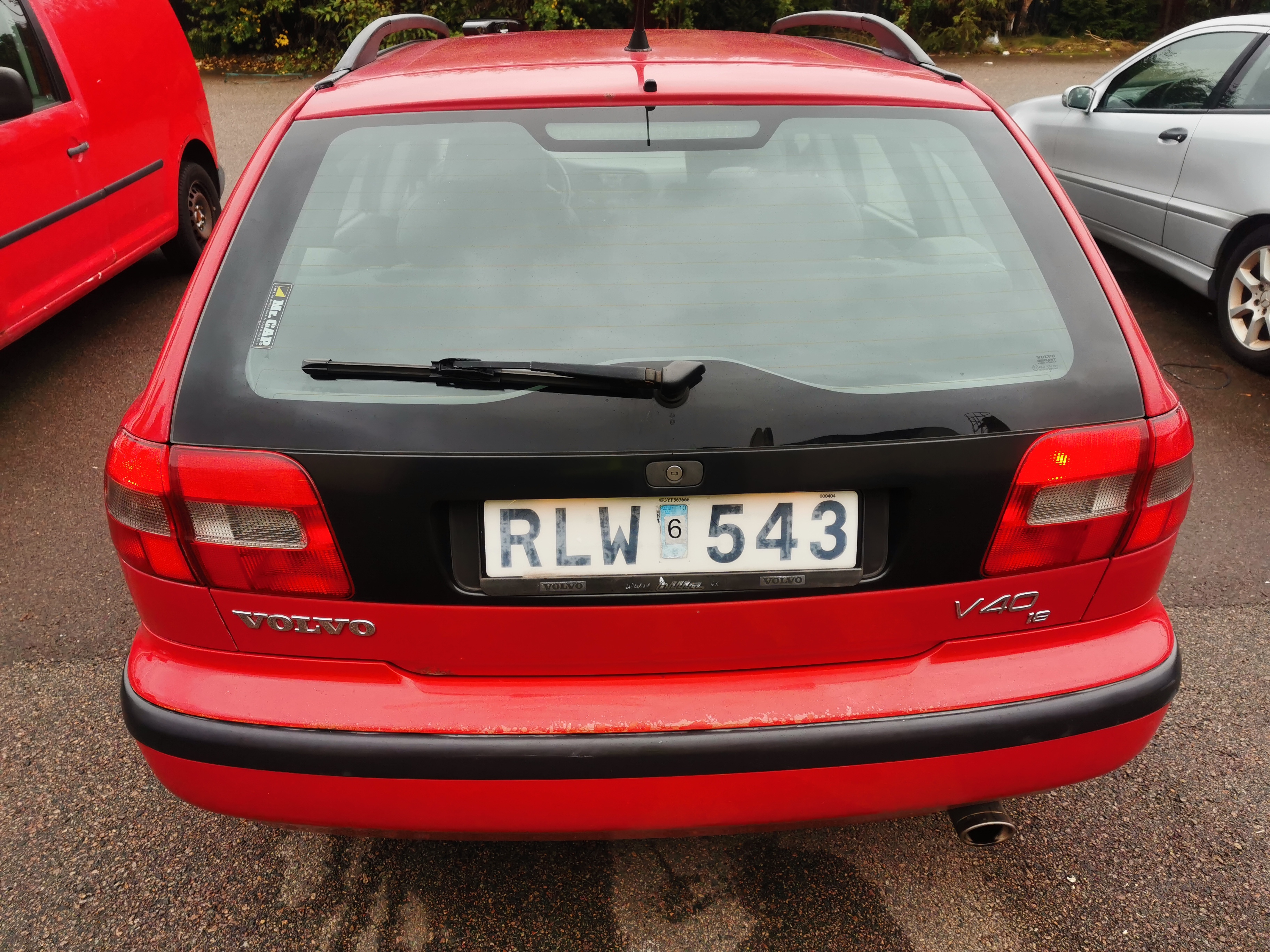 Volvo V40 1.8 Manuell 2000, bild 2/10