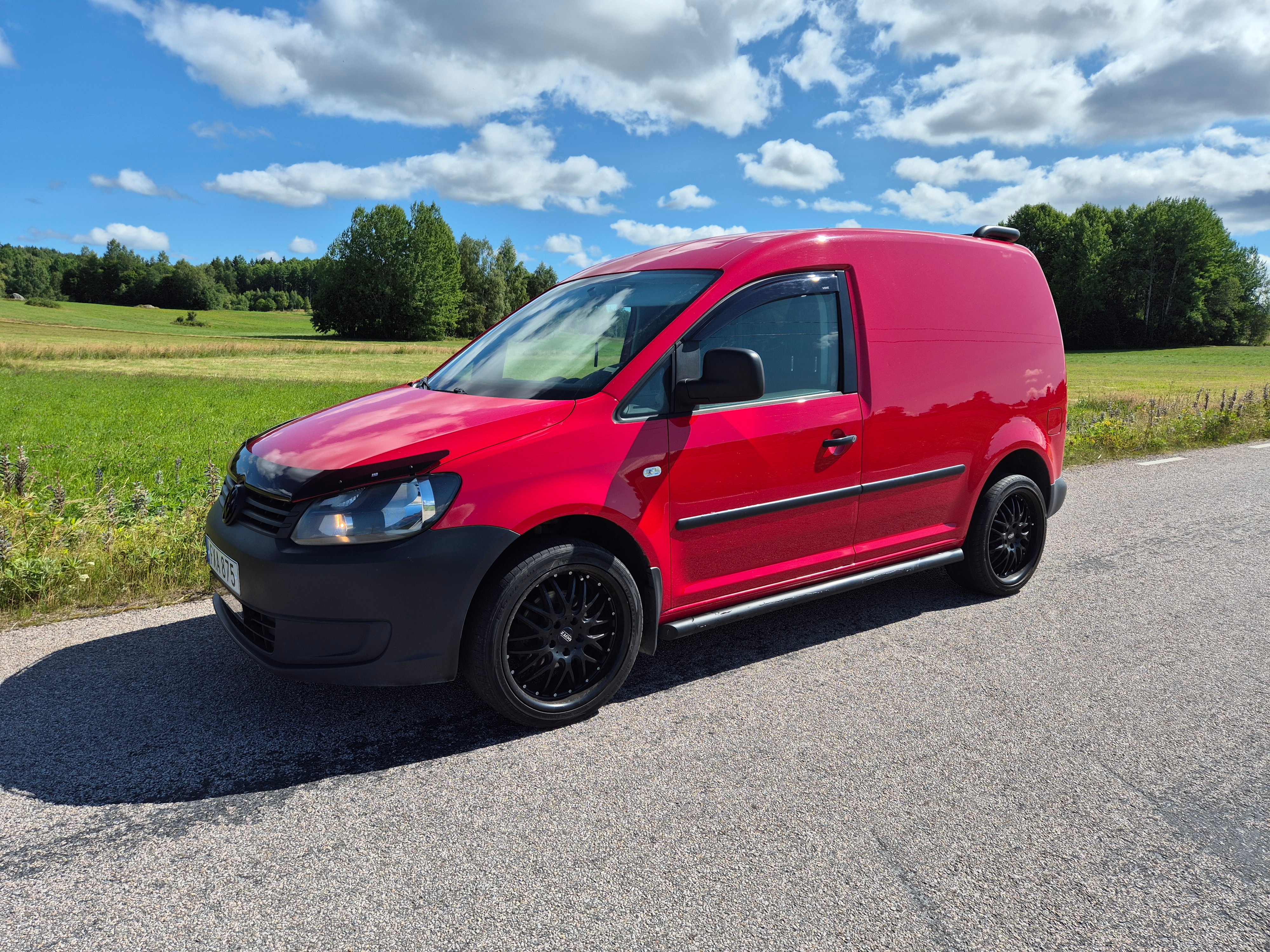 Volkswagen Caddy Skåpbil 1.6 TDI Manuell 2014, bild 2/5