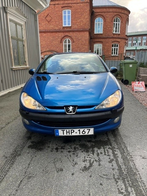Peugeot 206 CC 1.6 Manuell 2002, photo 2/10