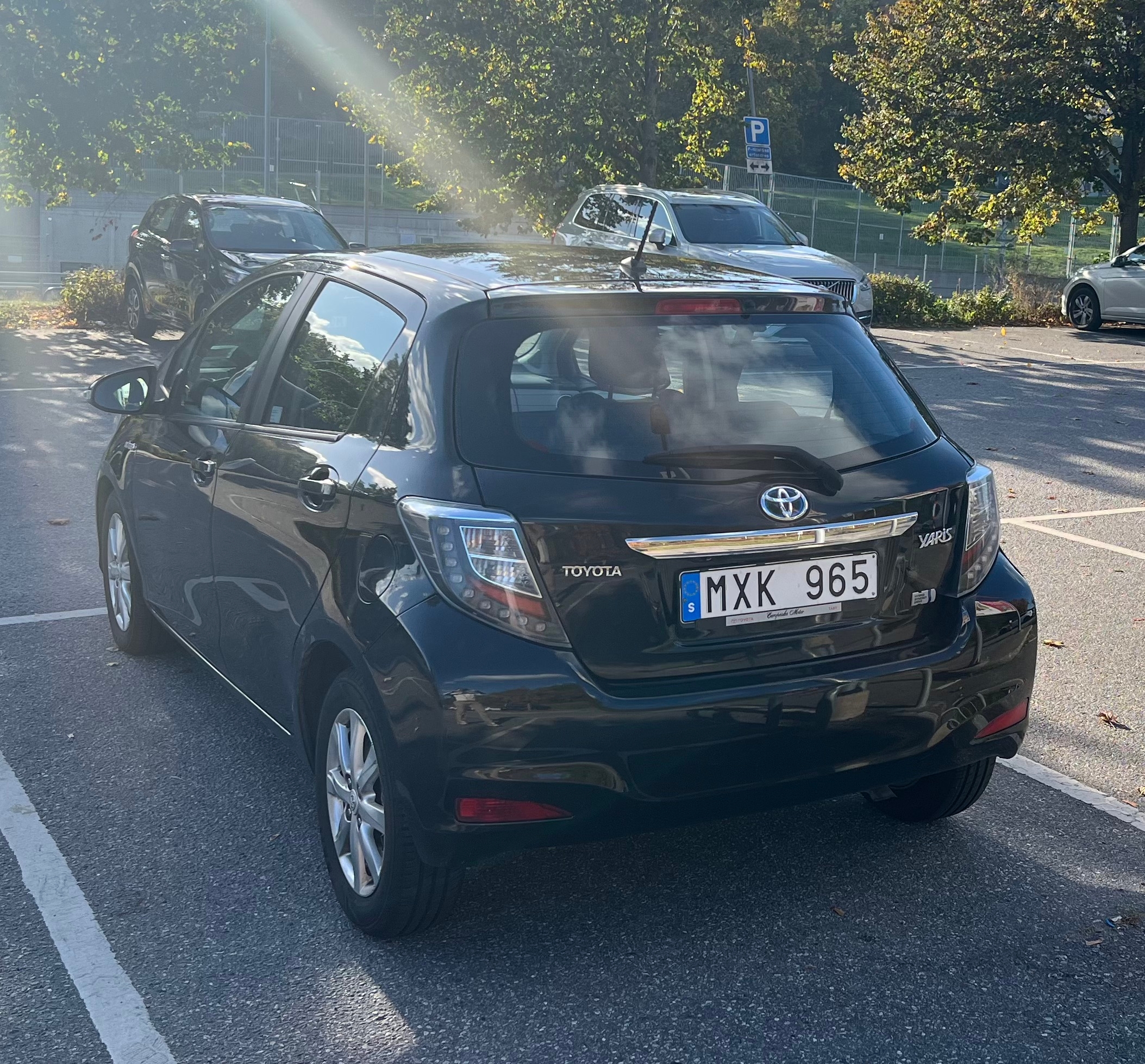 Toyota Yaris Hybrid e-CVT 2012, kuva 3/7