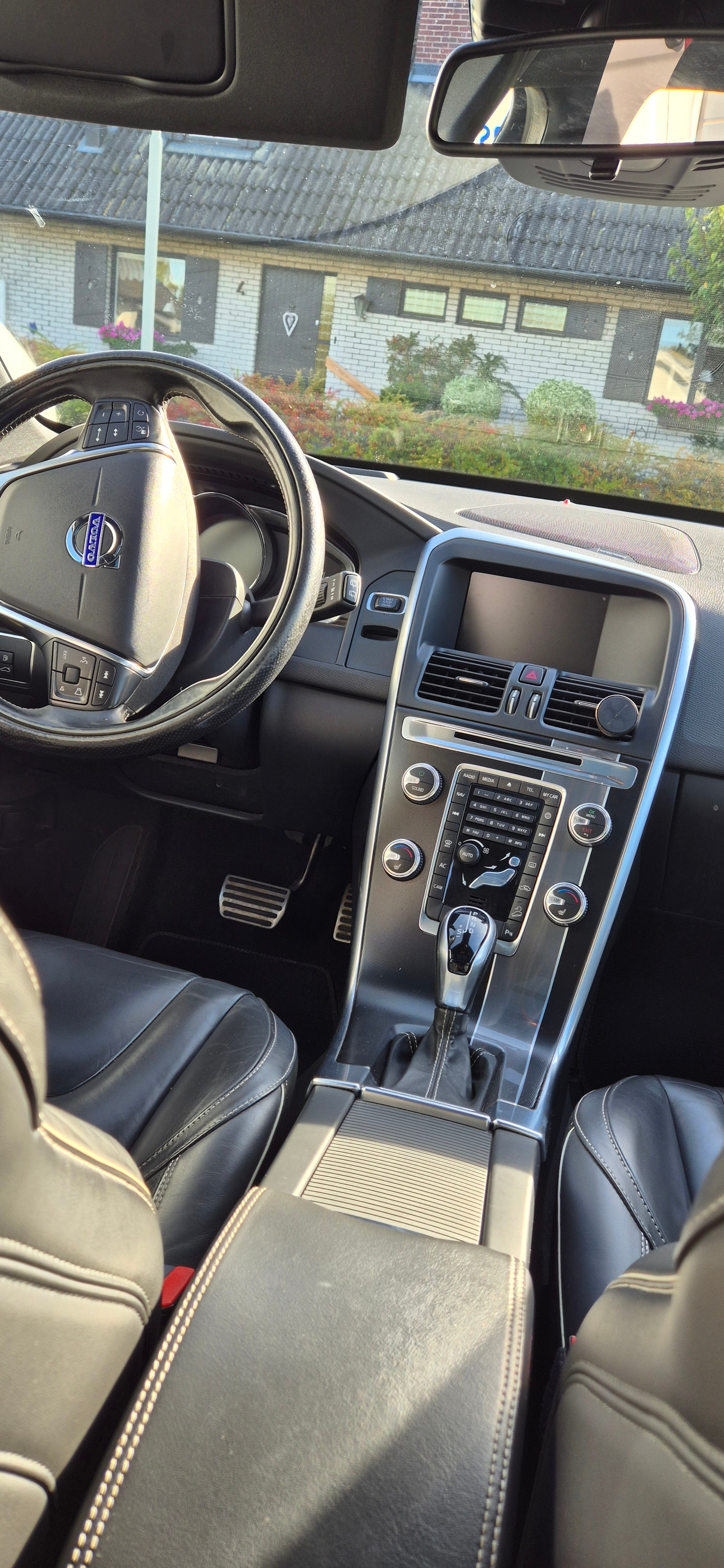 Volvo XC60 D4 AWD Geartronic 2017, bild 5/10