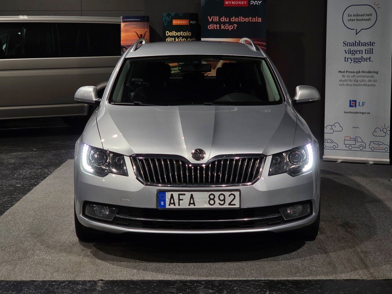 Skoda Superb Kombi 2.0 TDI Ambition 2014, bild 5/10