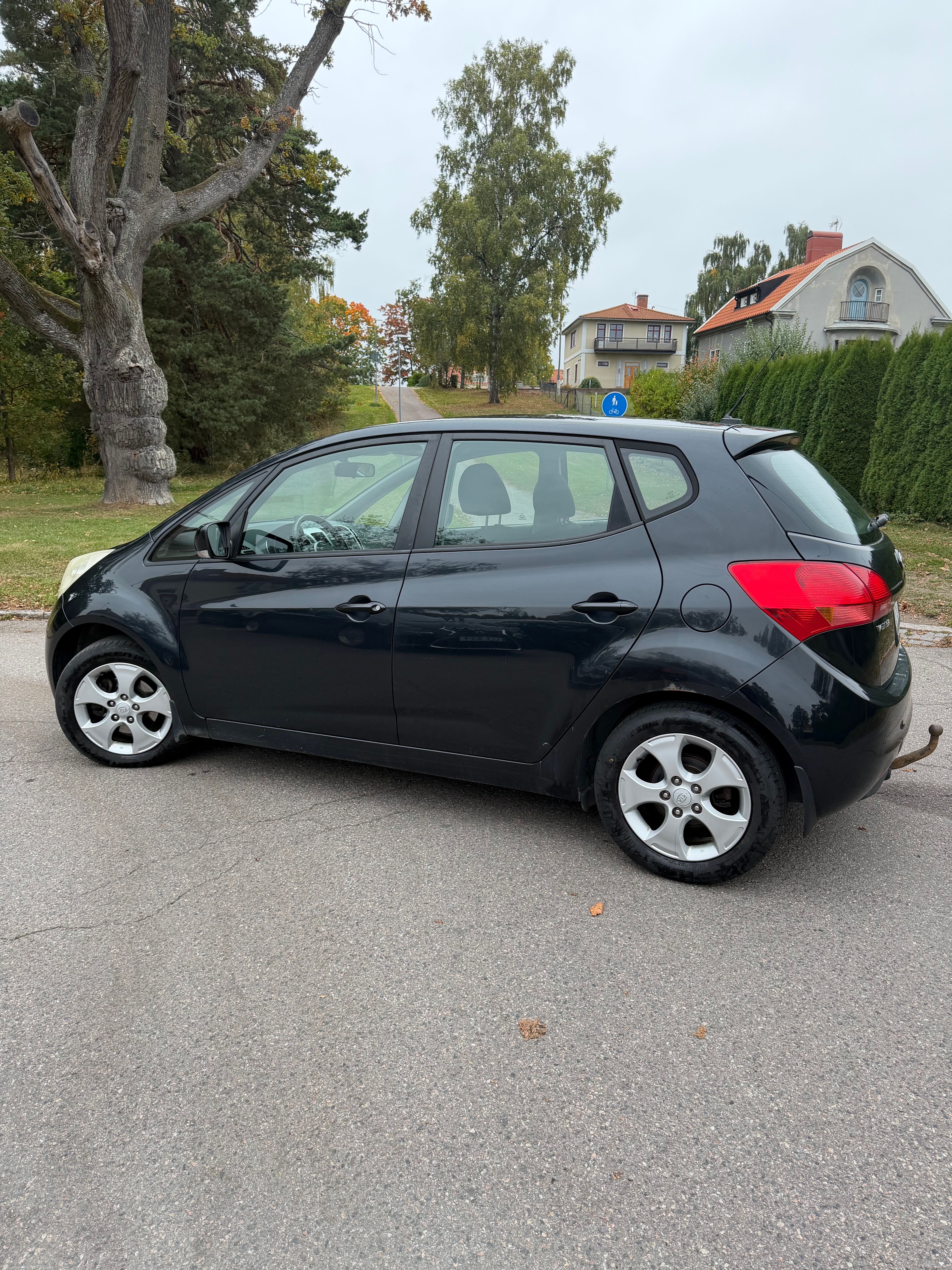 Kia Venga 1.4 CVVT Manuell 2010, bild 3/8