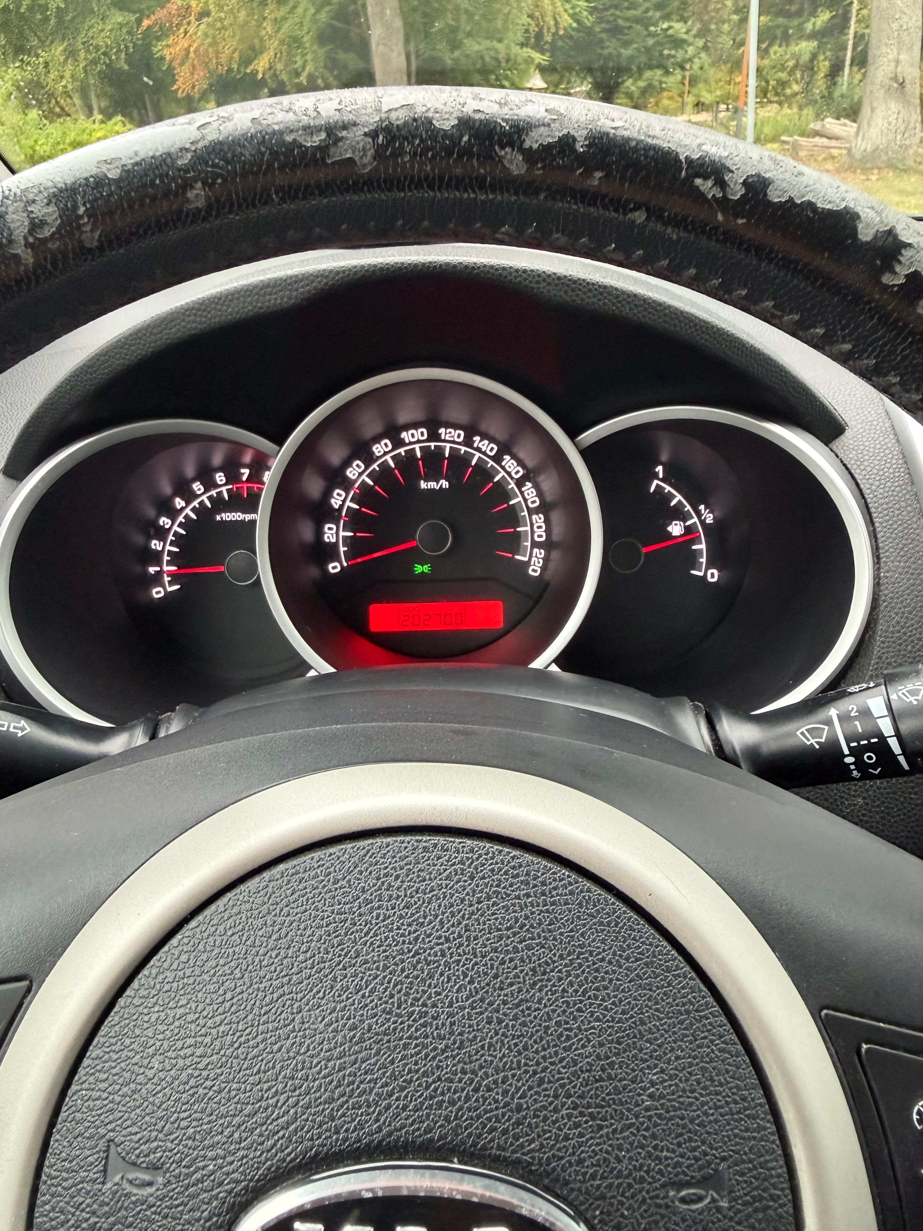 Kia Venga 1.4 CVVT Manuell 2010, bild 7/8
