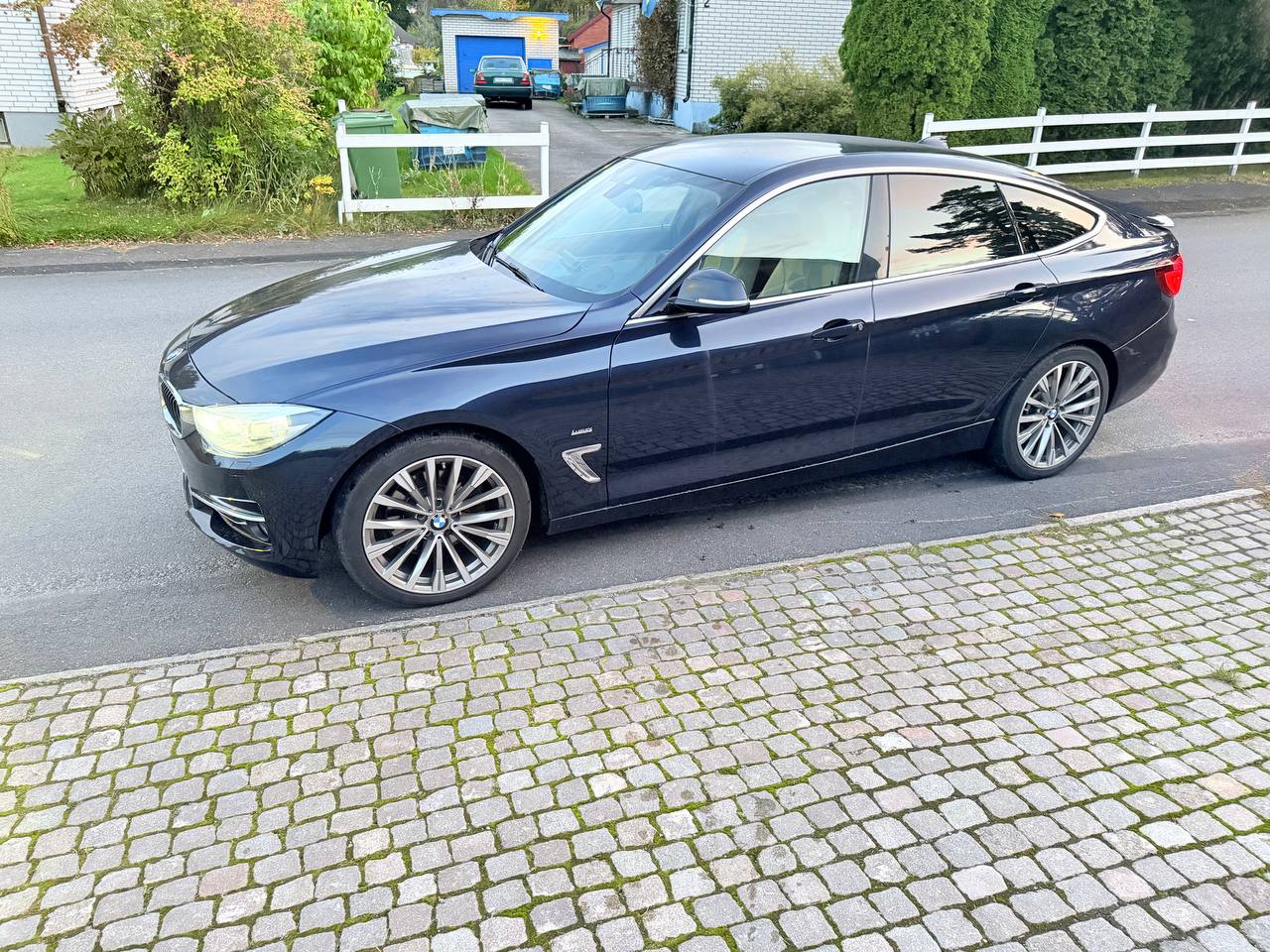 BMW 330 d xDrive Gran Turismo Steptronic 2020, bild 3/10
