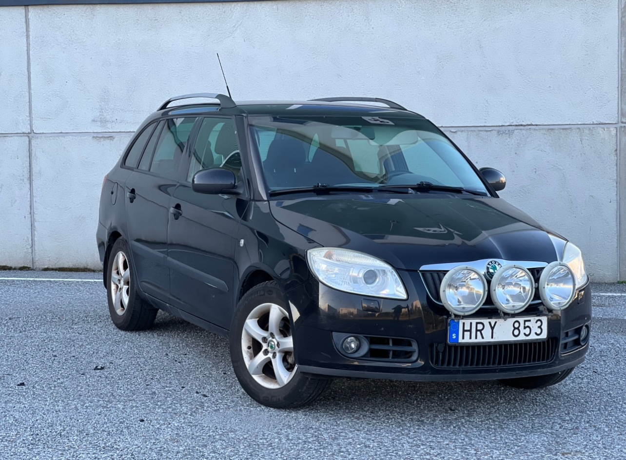 Skoda Fabia 2008, bild 2/8