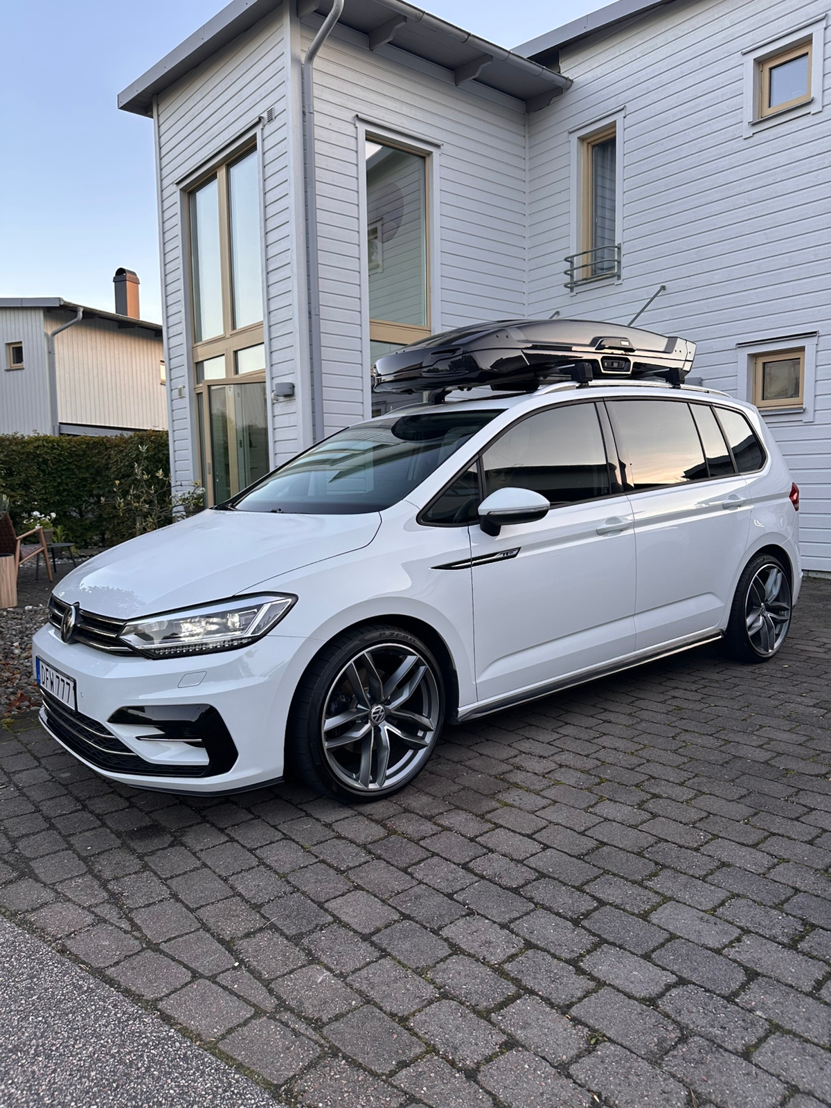 Volkswagen Touran 2018, bild 5/10