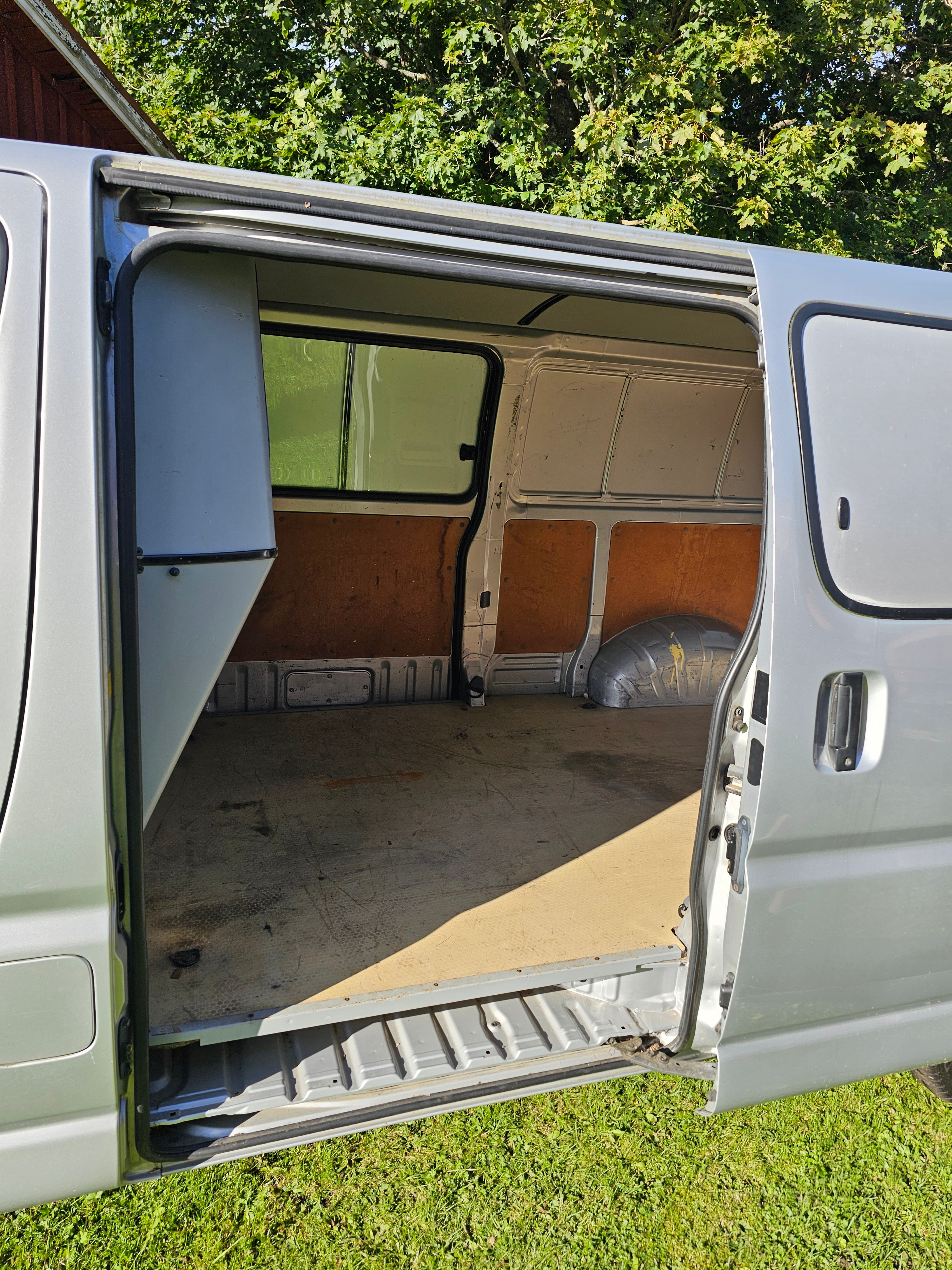 Toyota HiAce Skåpbil 2.5 4WD Manuell 2006, photo 6/9