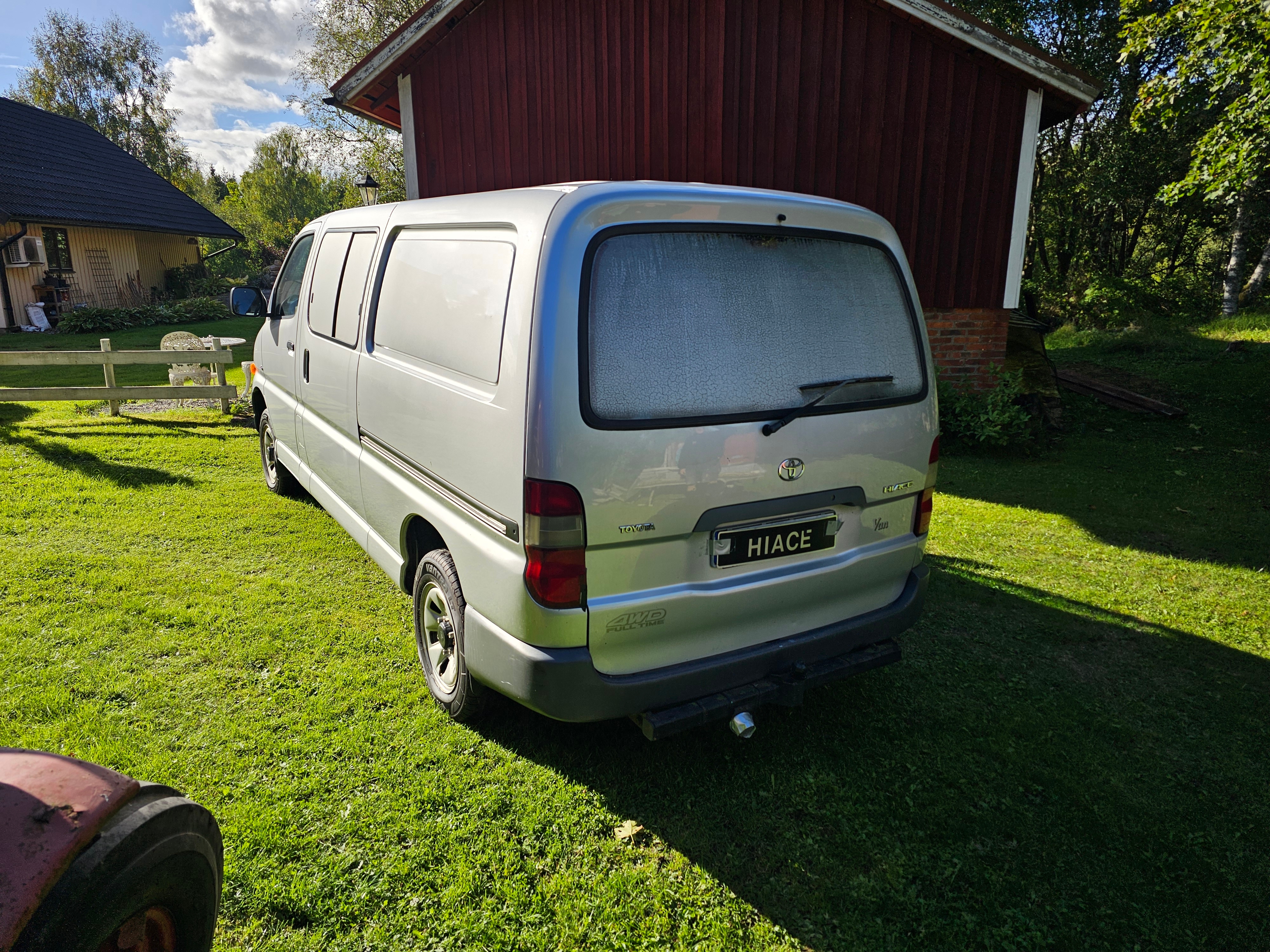 Toyota HiAce Skåpbil 2.5 4WD Manuell 2006, photo 2/9