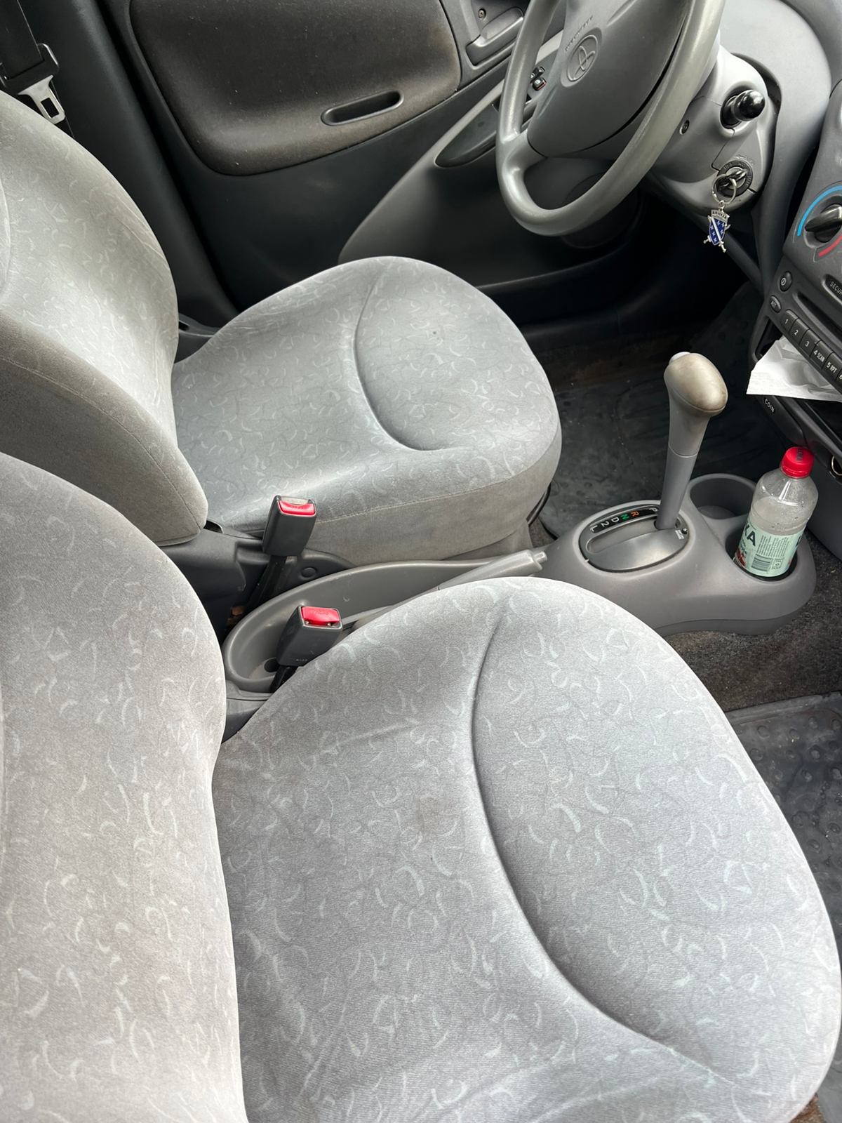 Toyota Yaris 2001, bild 6/6