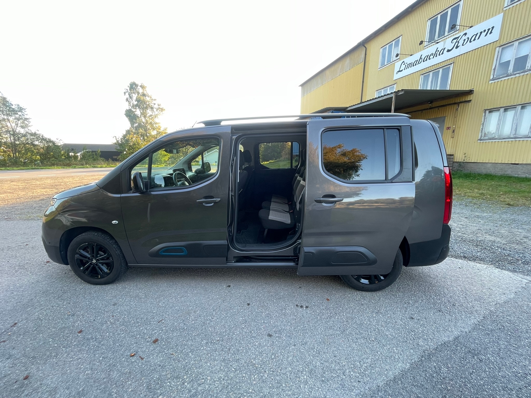 Citroen E-Berlingo 7-Seater Long 50 kWh 2023, bild 4/10