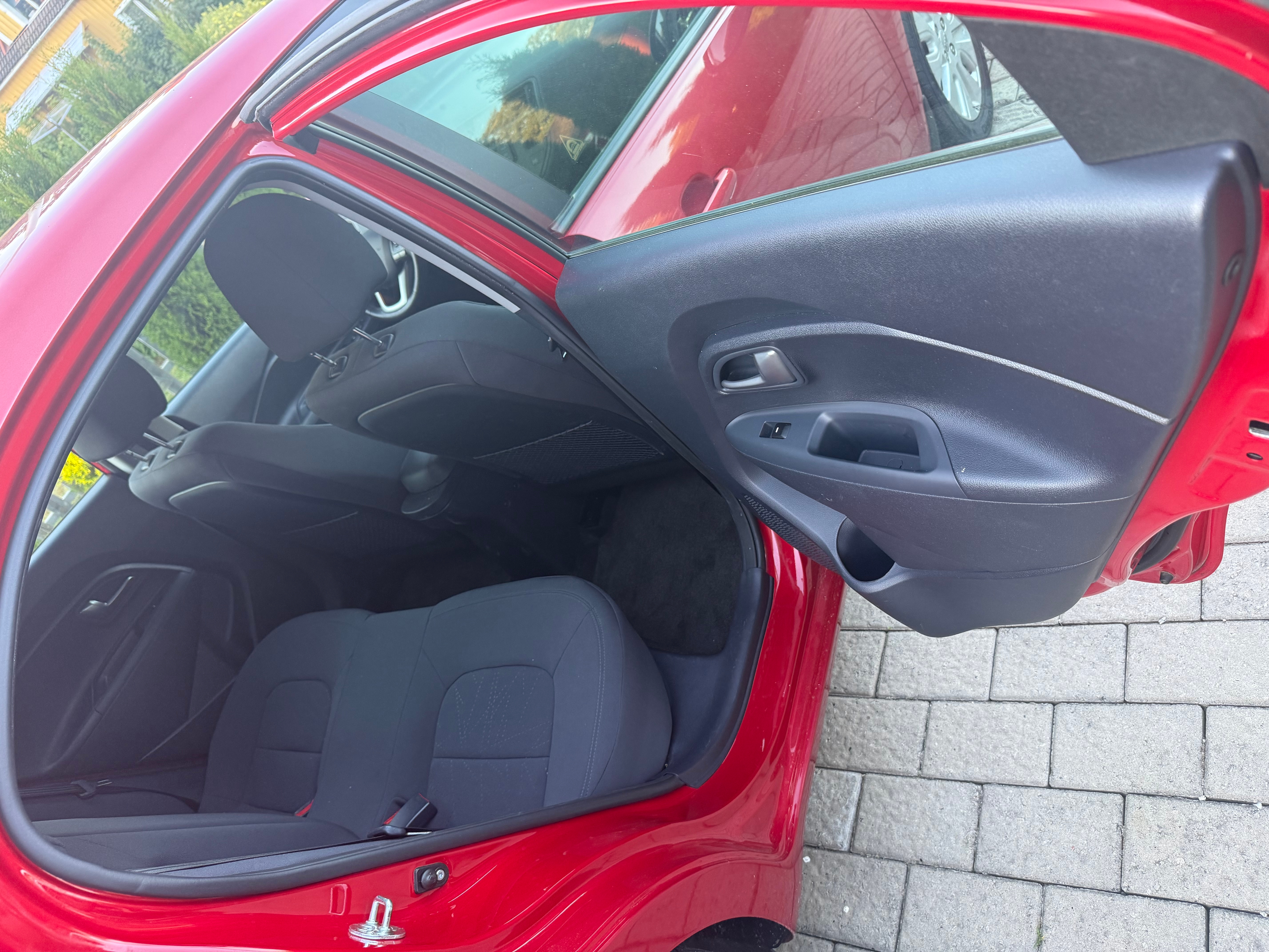 Kia Rio 5-dörrar 1.2 CVVT Manuell 2013, bild 3/8