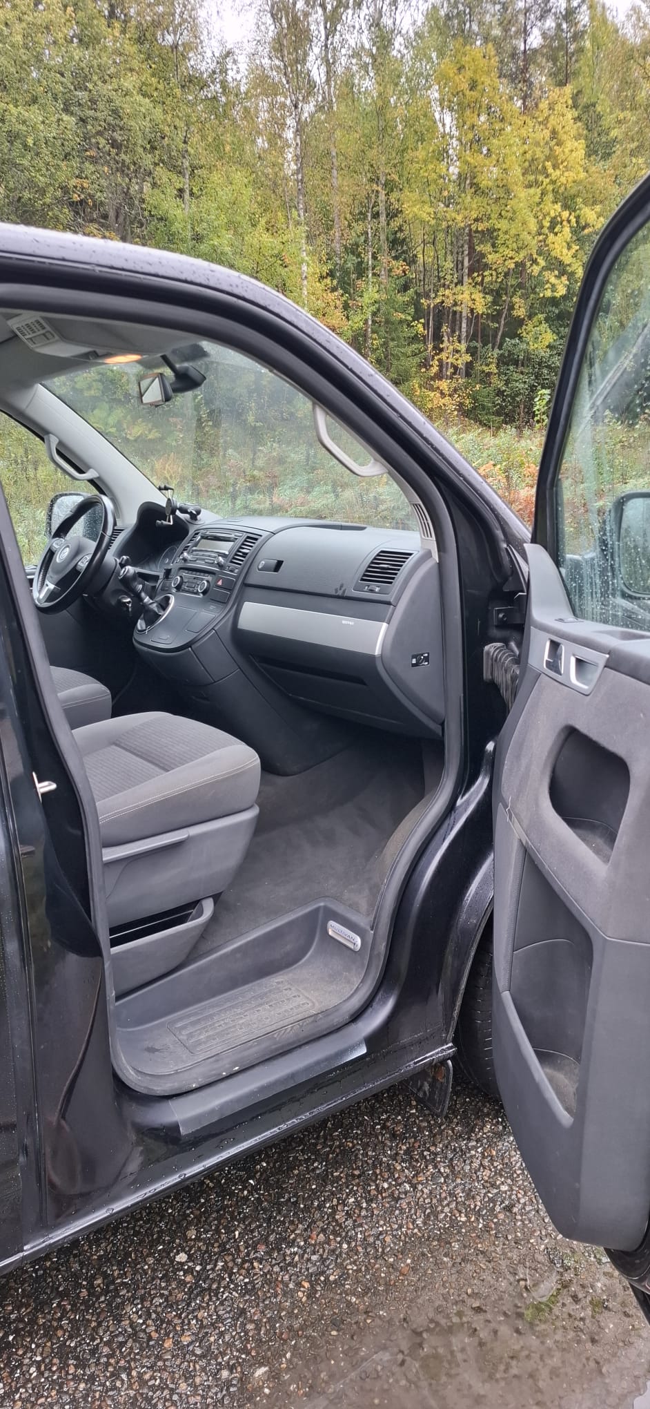 Volkswagen Multivan 2011, photo 5/8